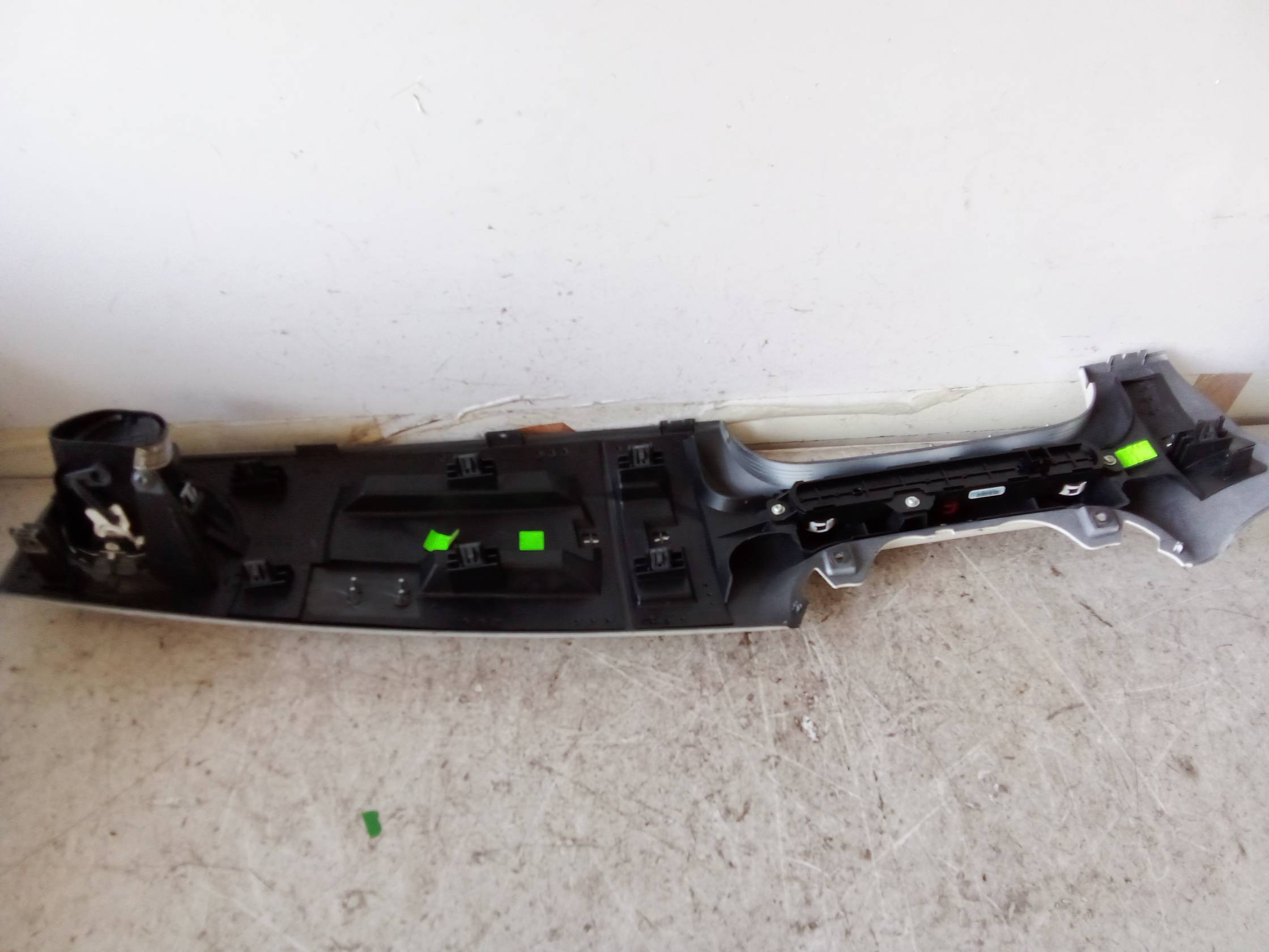 Bocchetta aria lat. cruscotto dx.