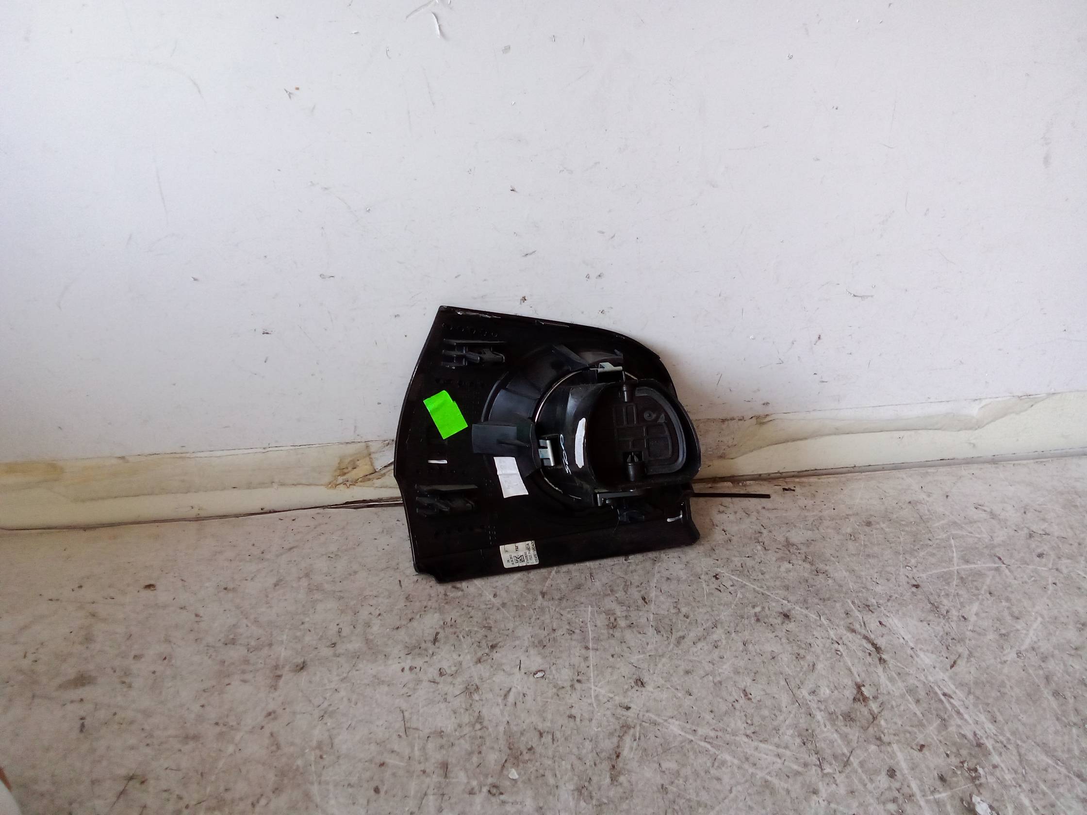 Bocchetta aria lat. cruscotto sx.