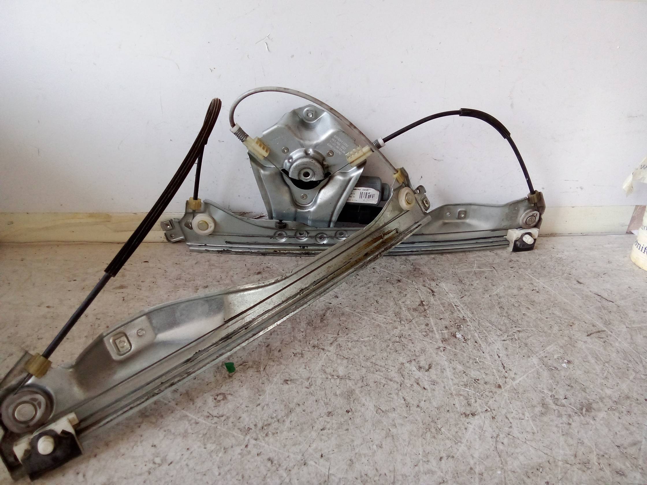 Alzacristallo elettr. porta ant. sx.