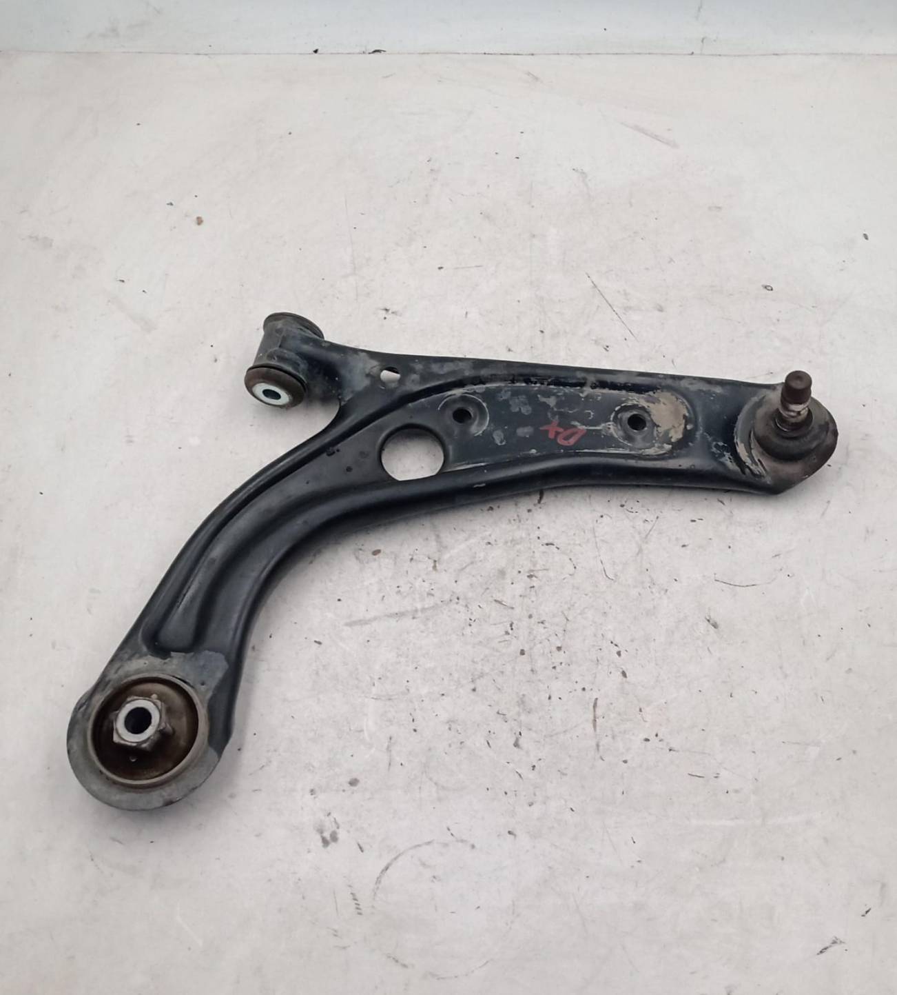 Braccio oscillante anteriore destro