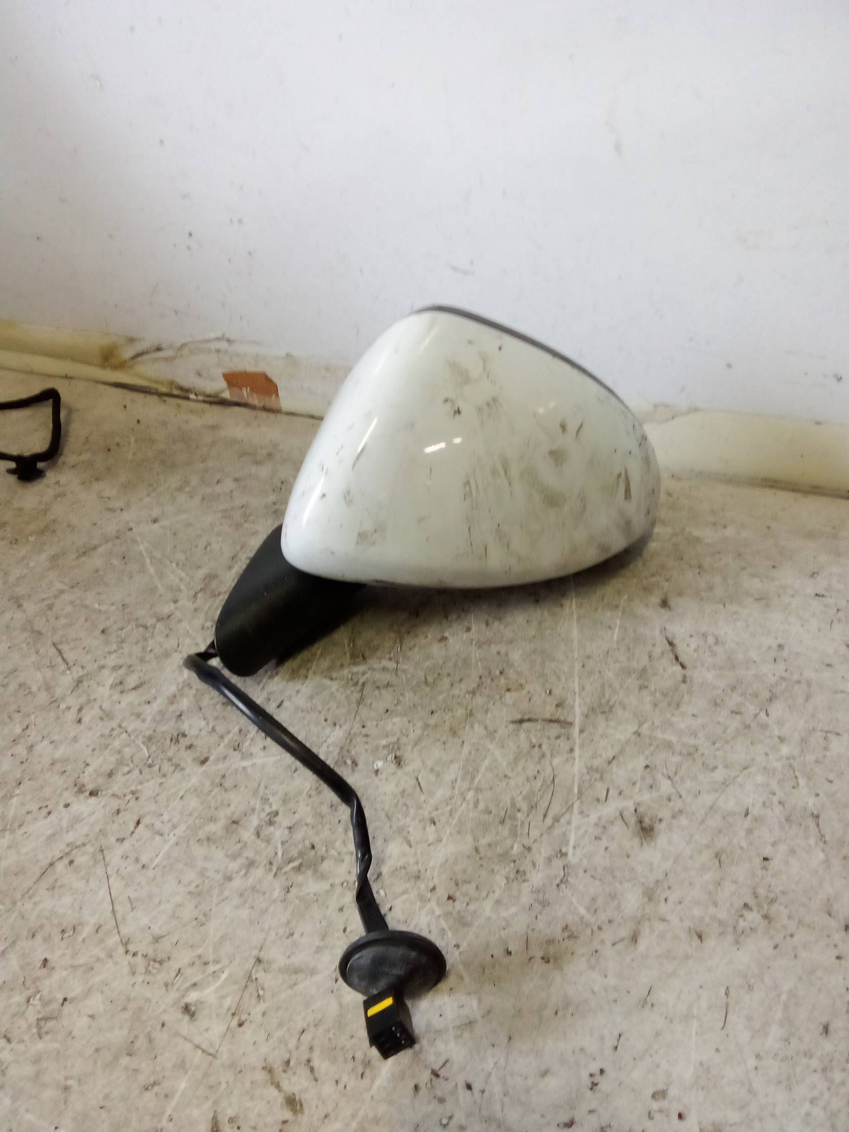 Retrovisore est. regolaz. elettr. sx.