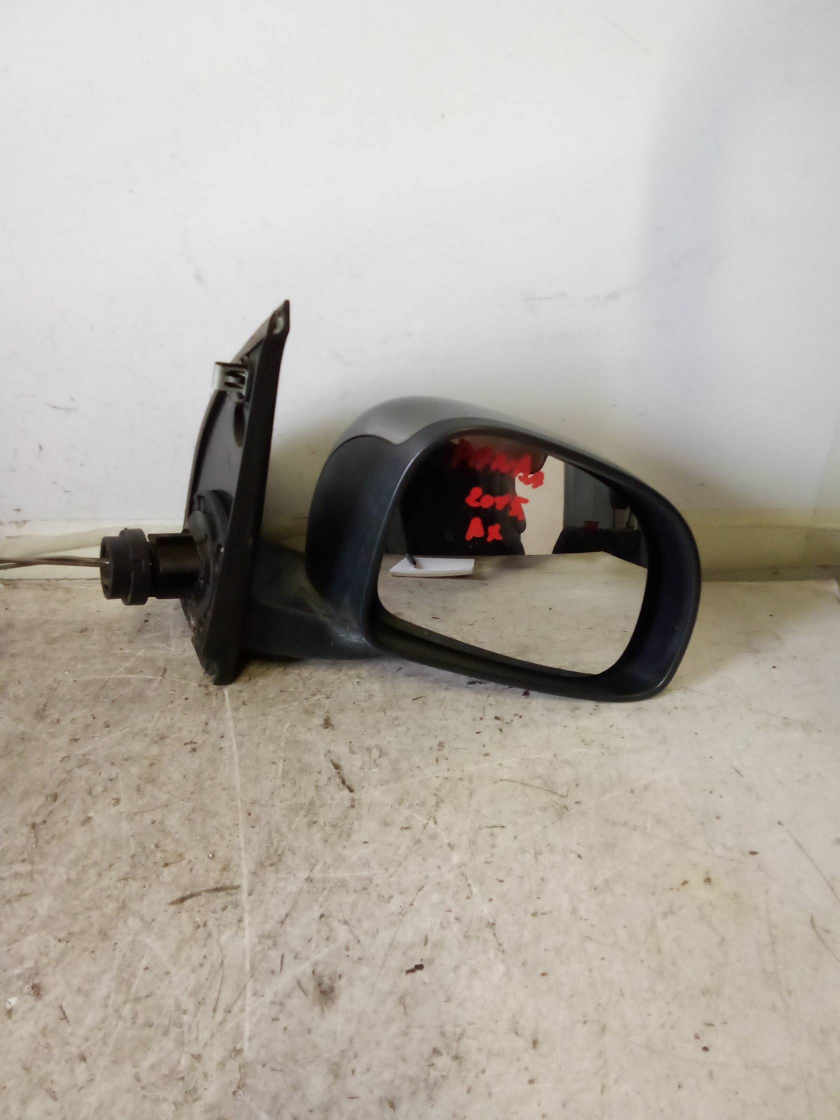 Retrovisore est. dx.