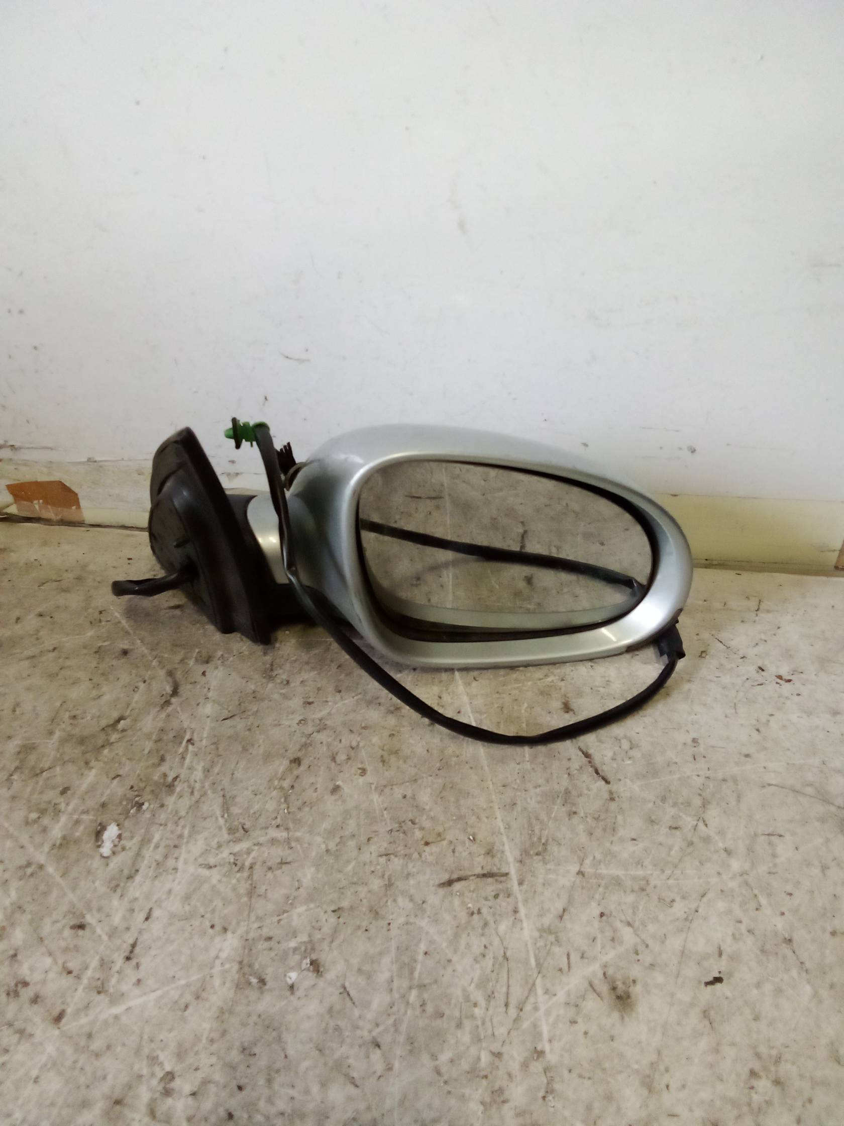 Retrovisore est. regolaz. elettr. dx.