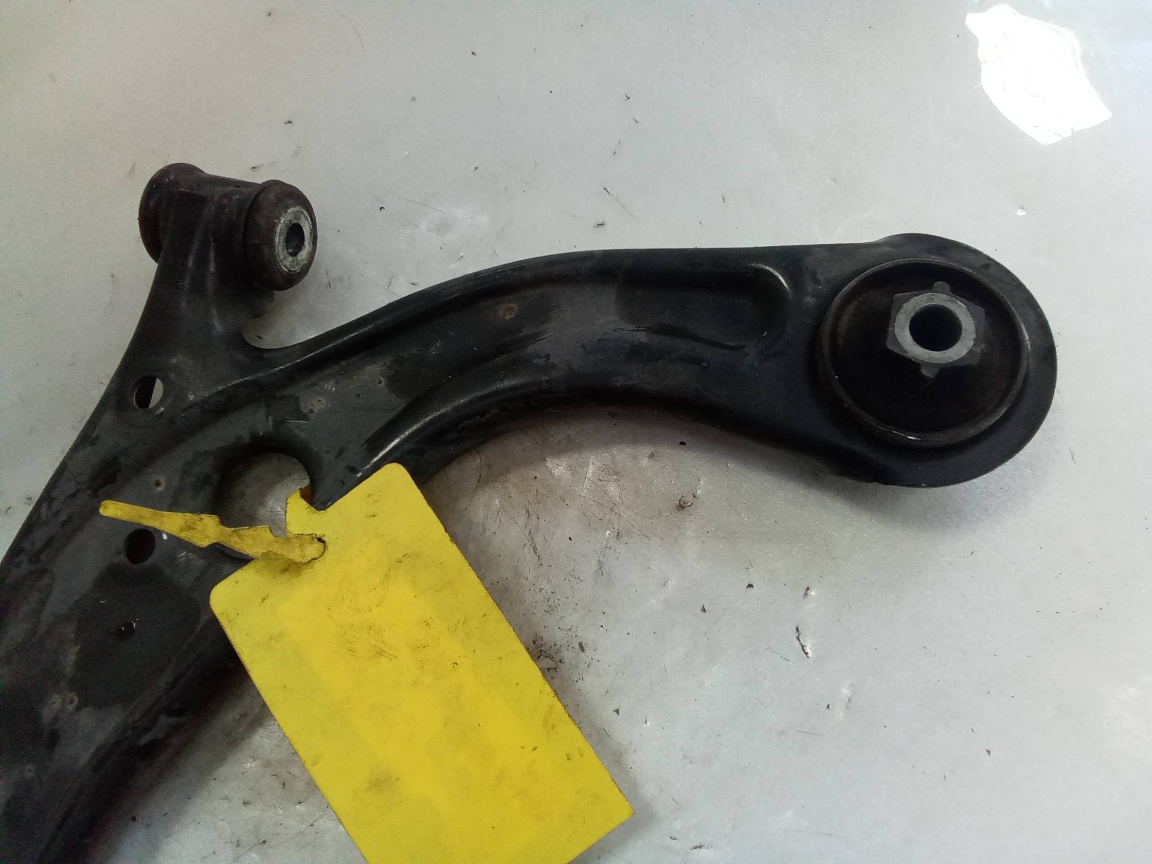 Braccio oscillante sosp. ant. sx.