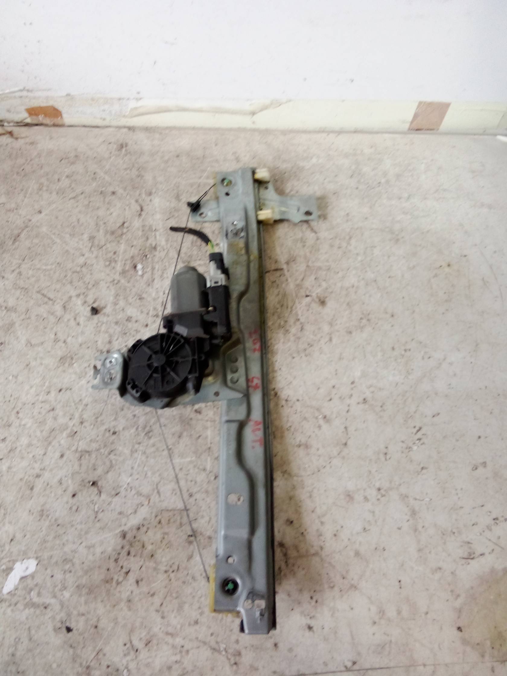 Alzacristallo elettr. porta ant. sx.