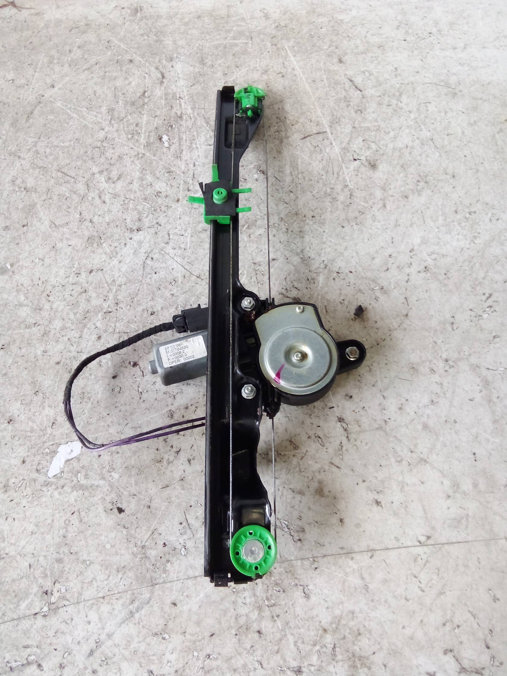 Alzacristallo elettr. porta ant. sx.