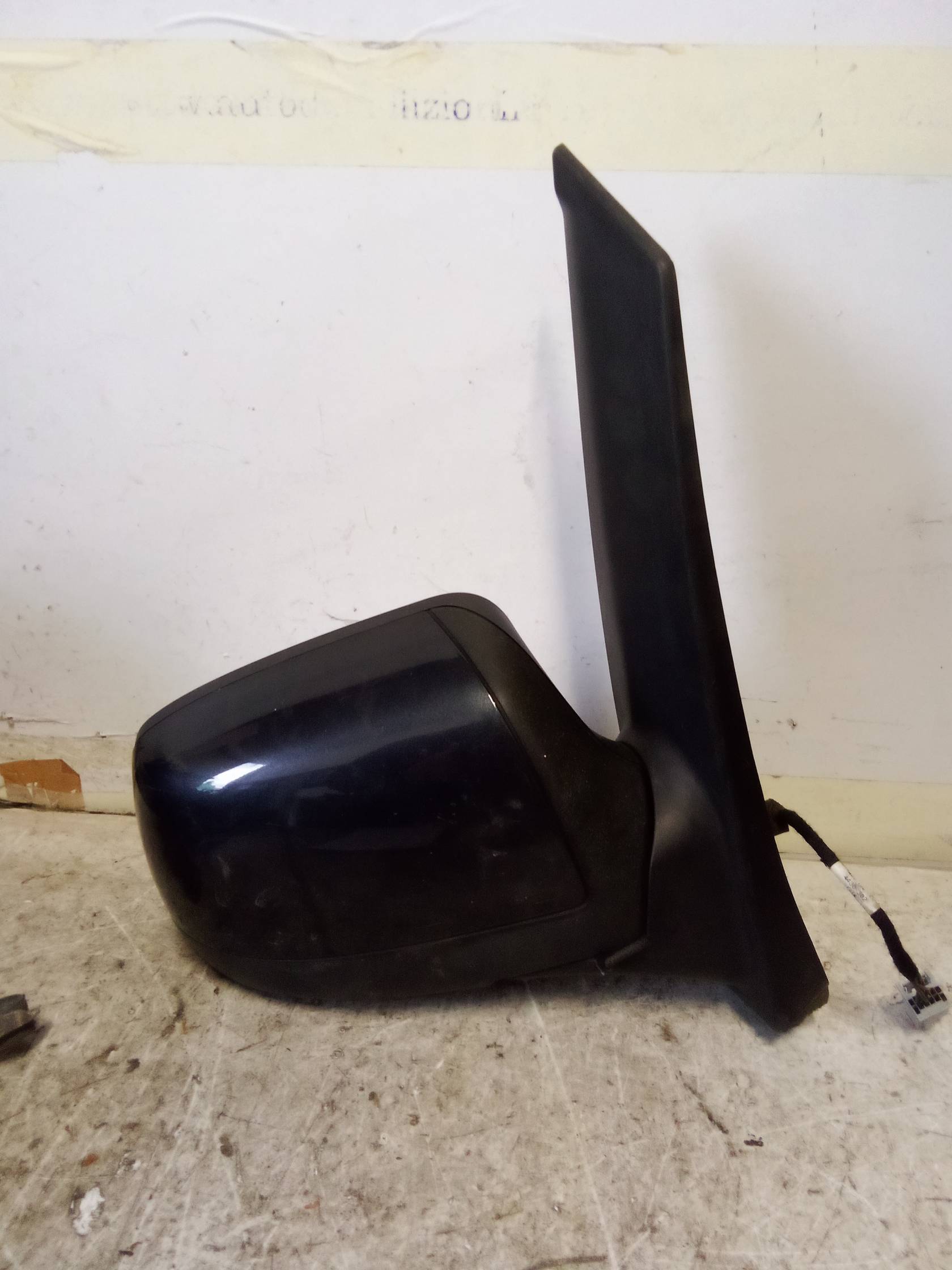 Retrovisore est. dx.