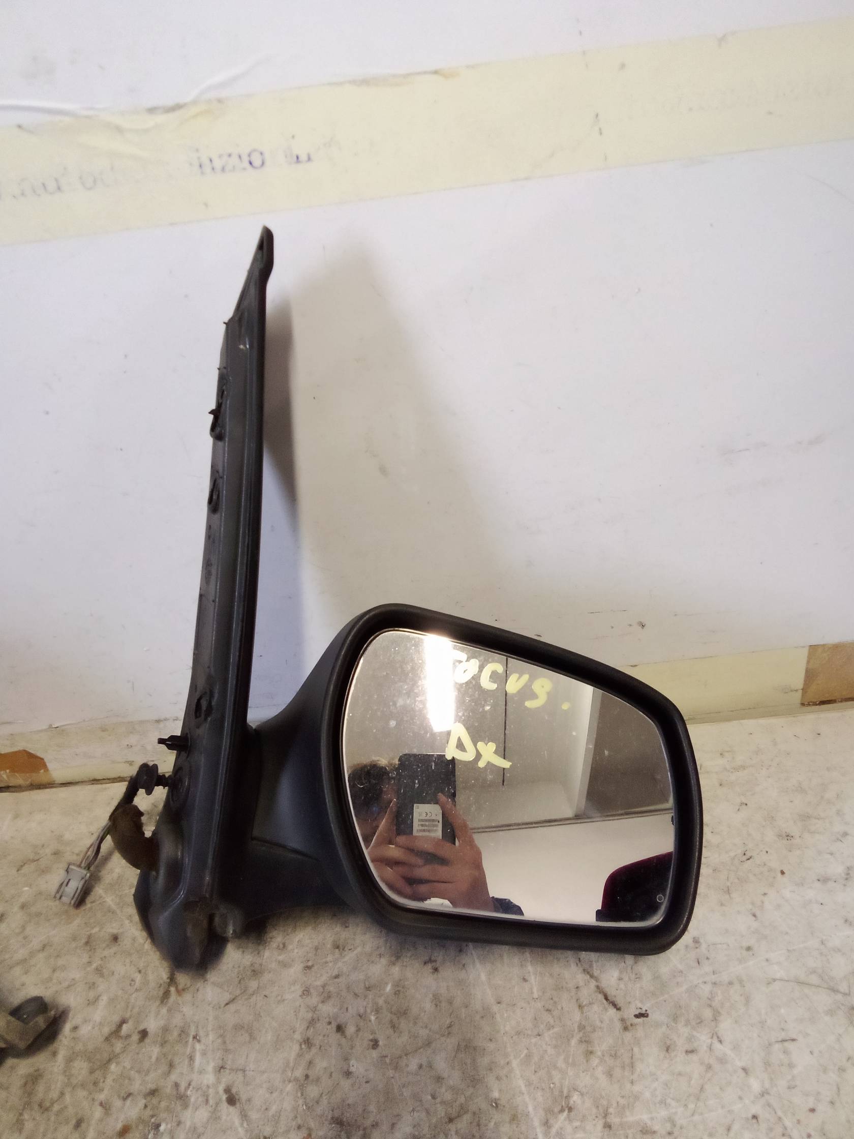 Retrovisore est. dx.