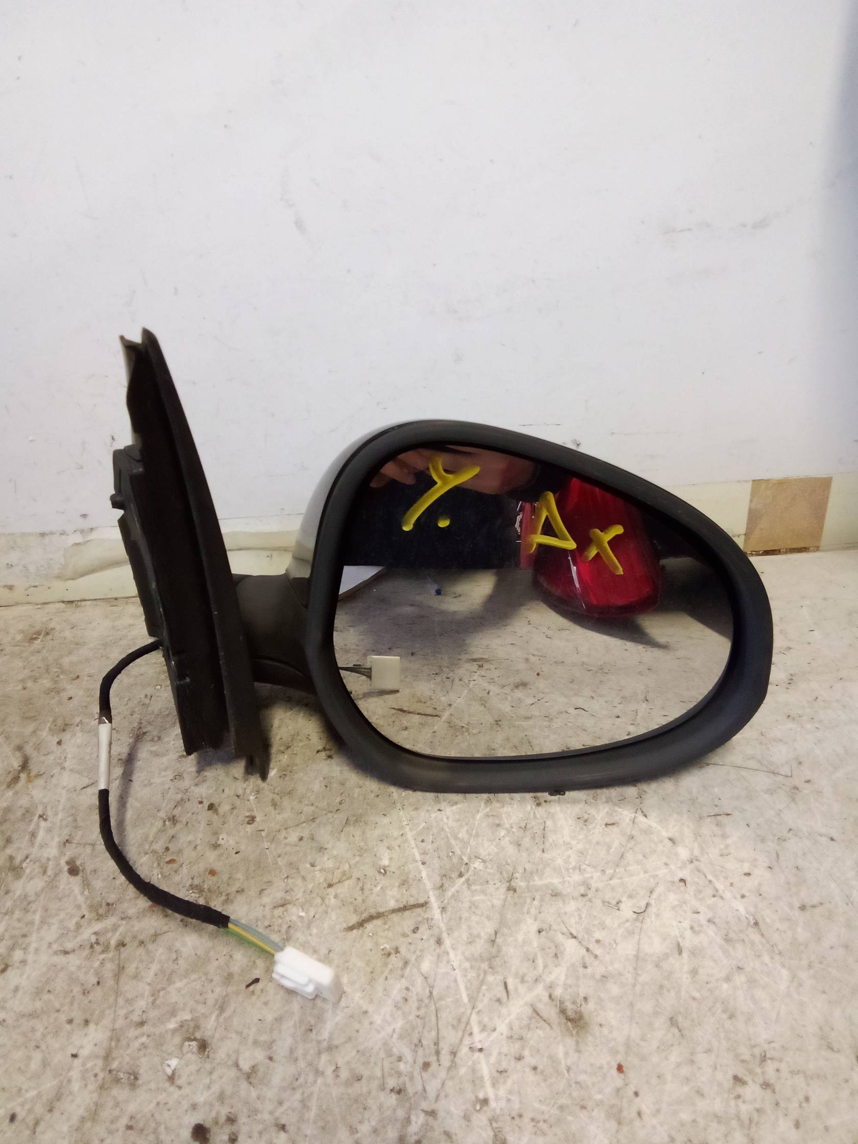 Retrovisore est. dx.