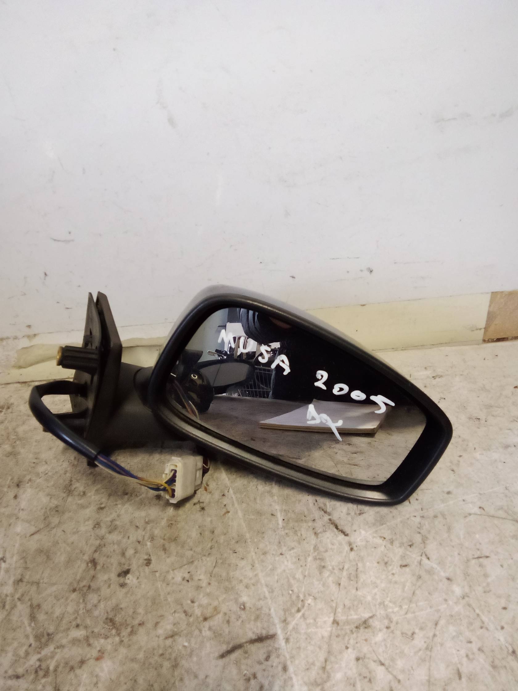 Retrovisore est. regolaz. elettr. dx.