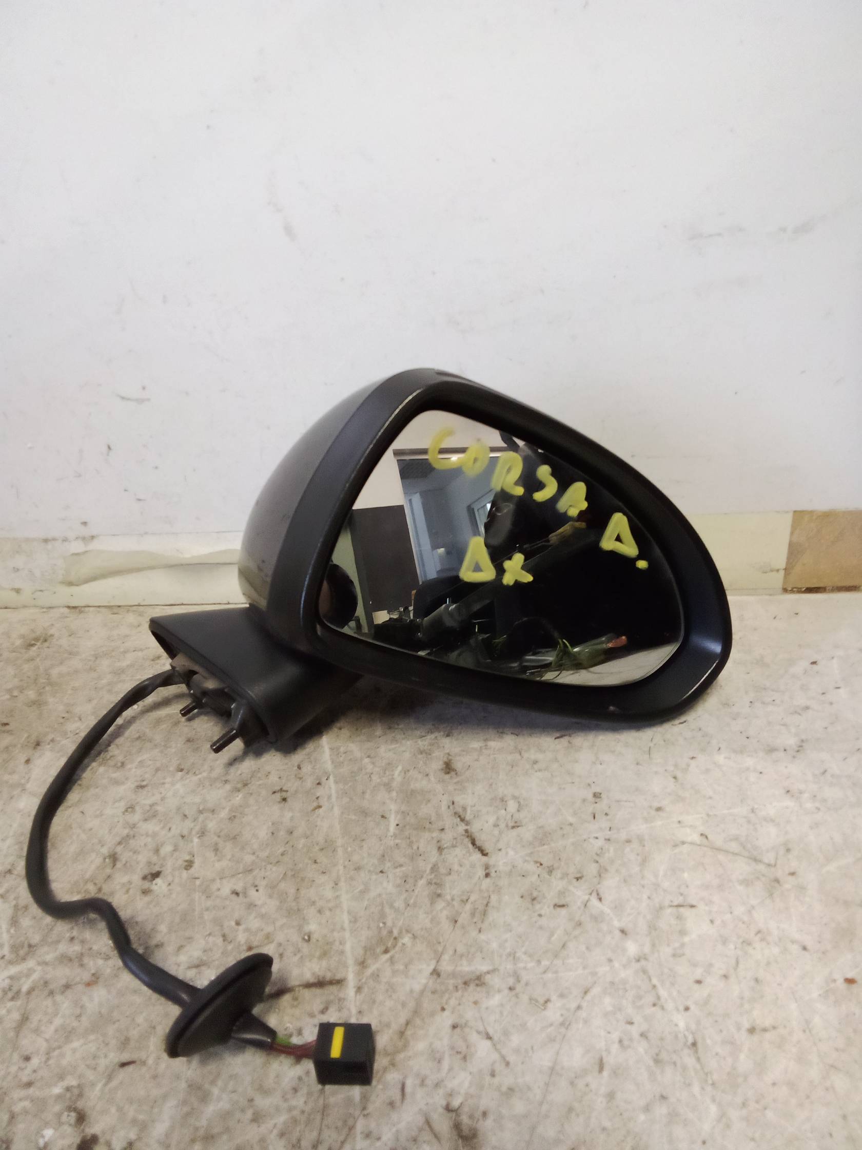 Retrovisore est. regolaz. elettr. dx.