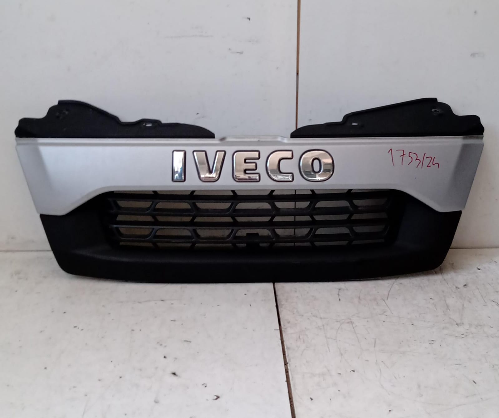 Griglia paraurti ant. Griglia paraurti ant.