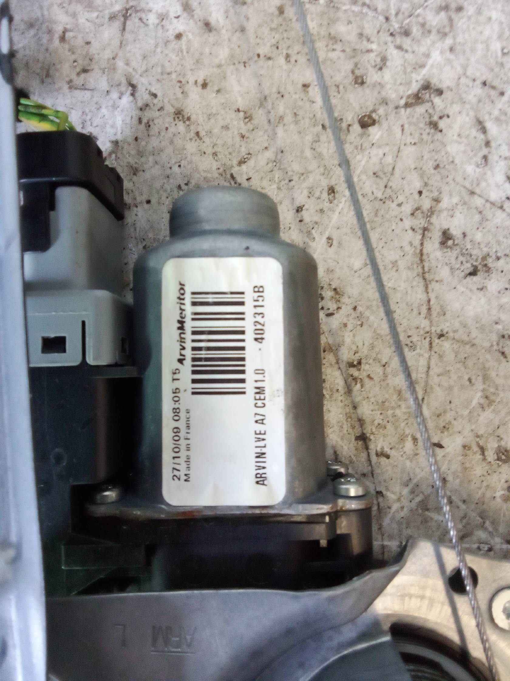 Alzacristallo elettr. porta ant. sx.