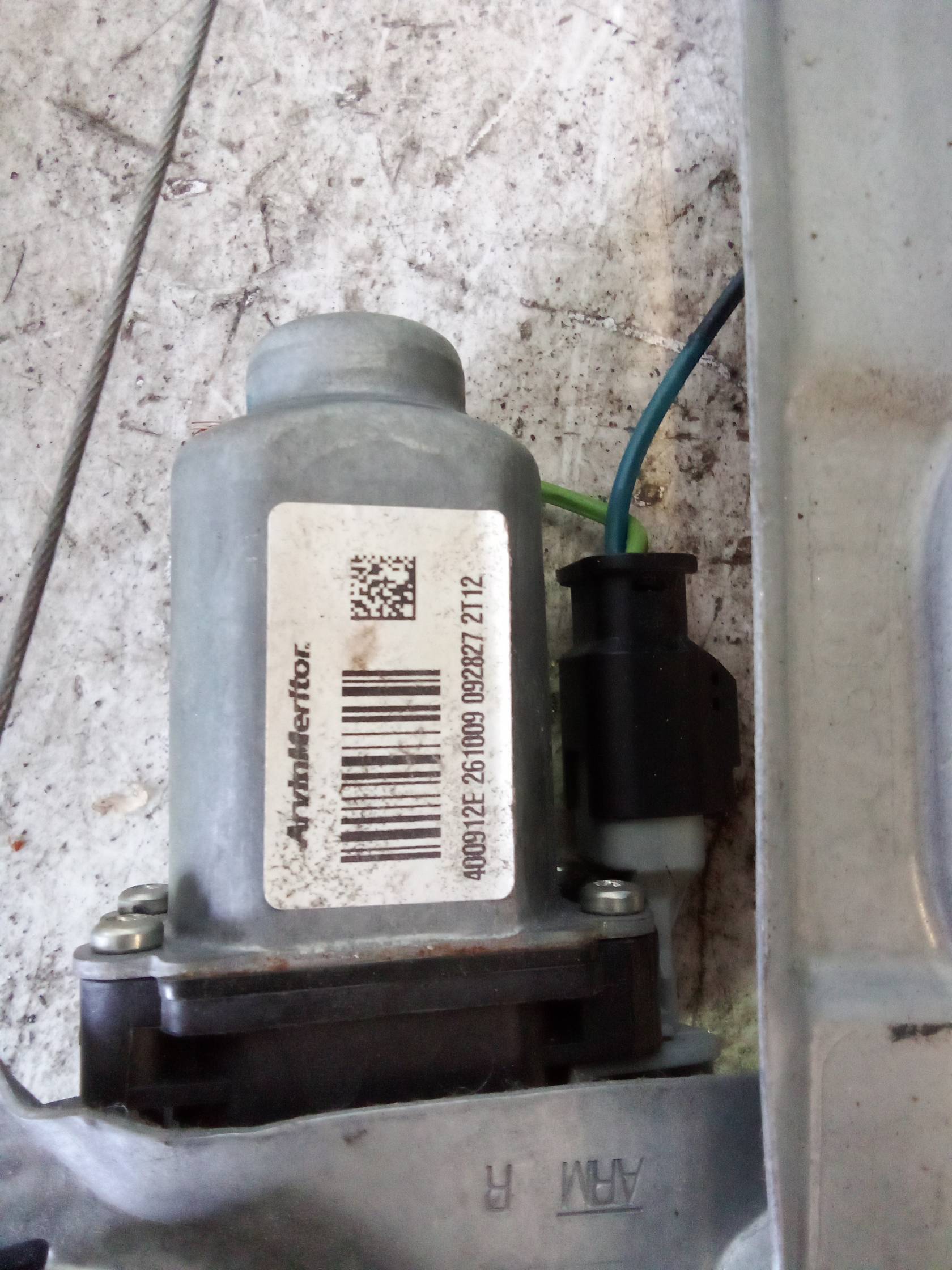 Alzacristallo elettr. porta ant. dx. Alzacristallo elettr. porta ant. dx.