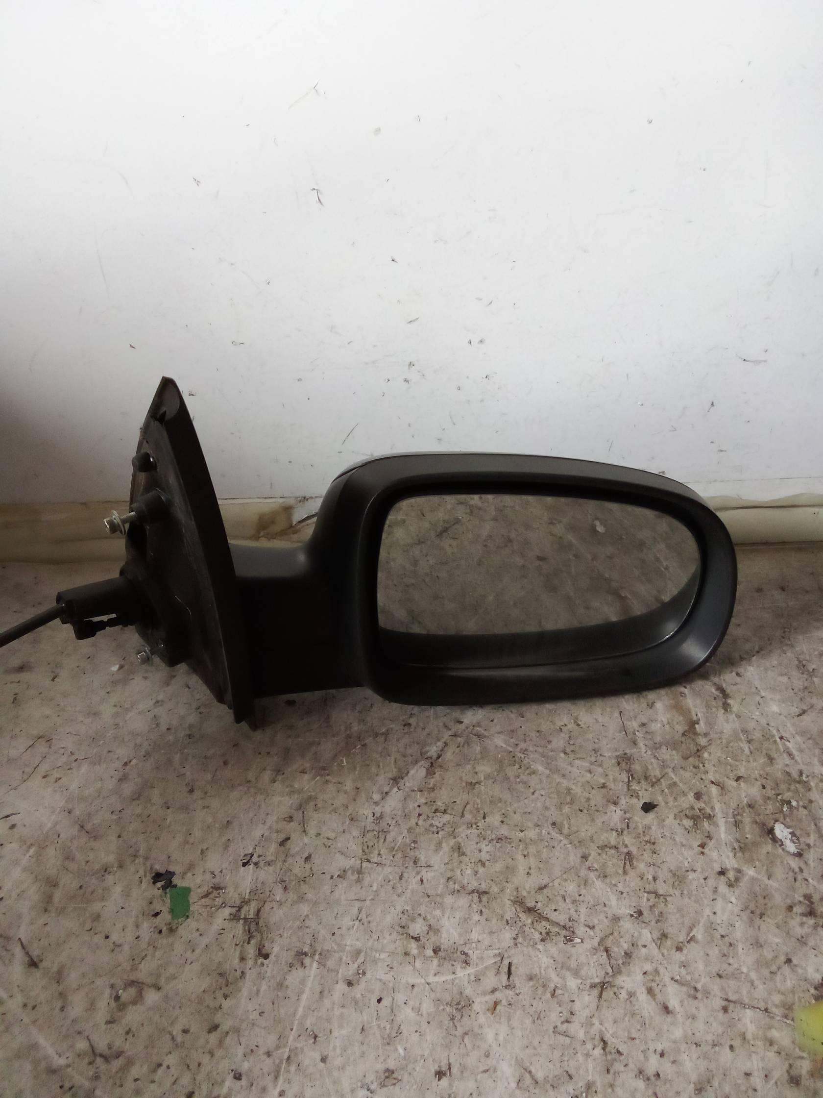 Retrovisore est. dx.