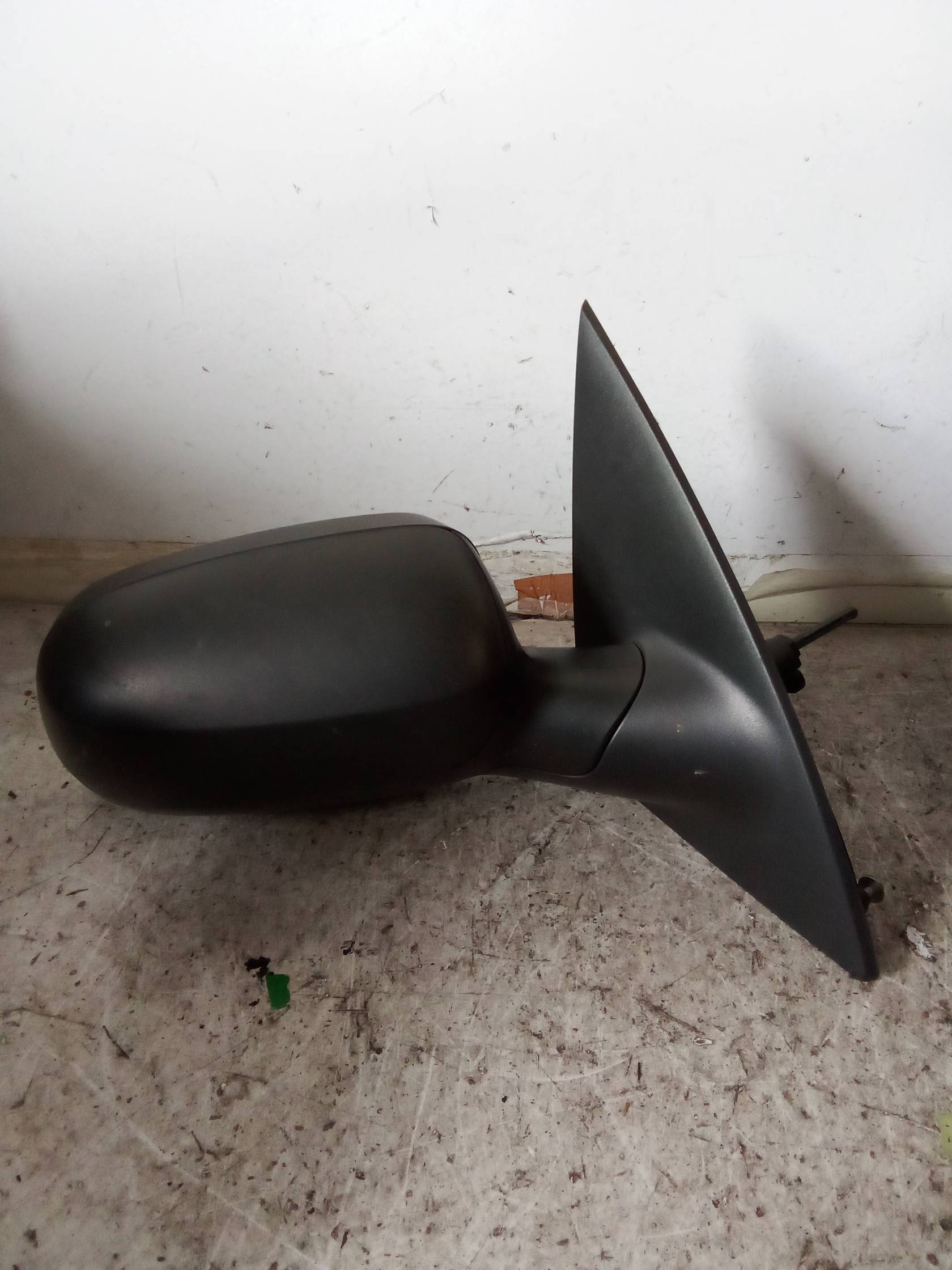 Retrovisore est. dx.