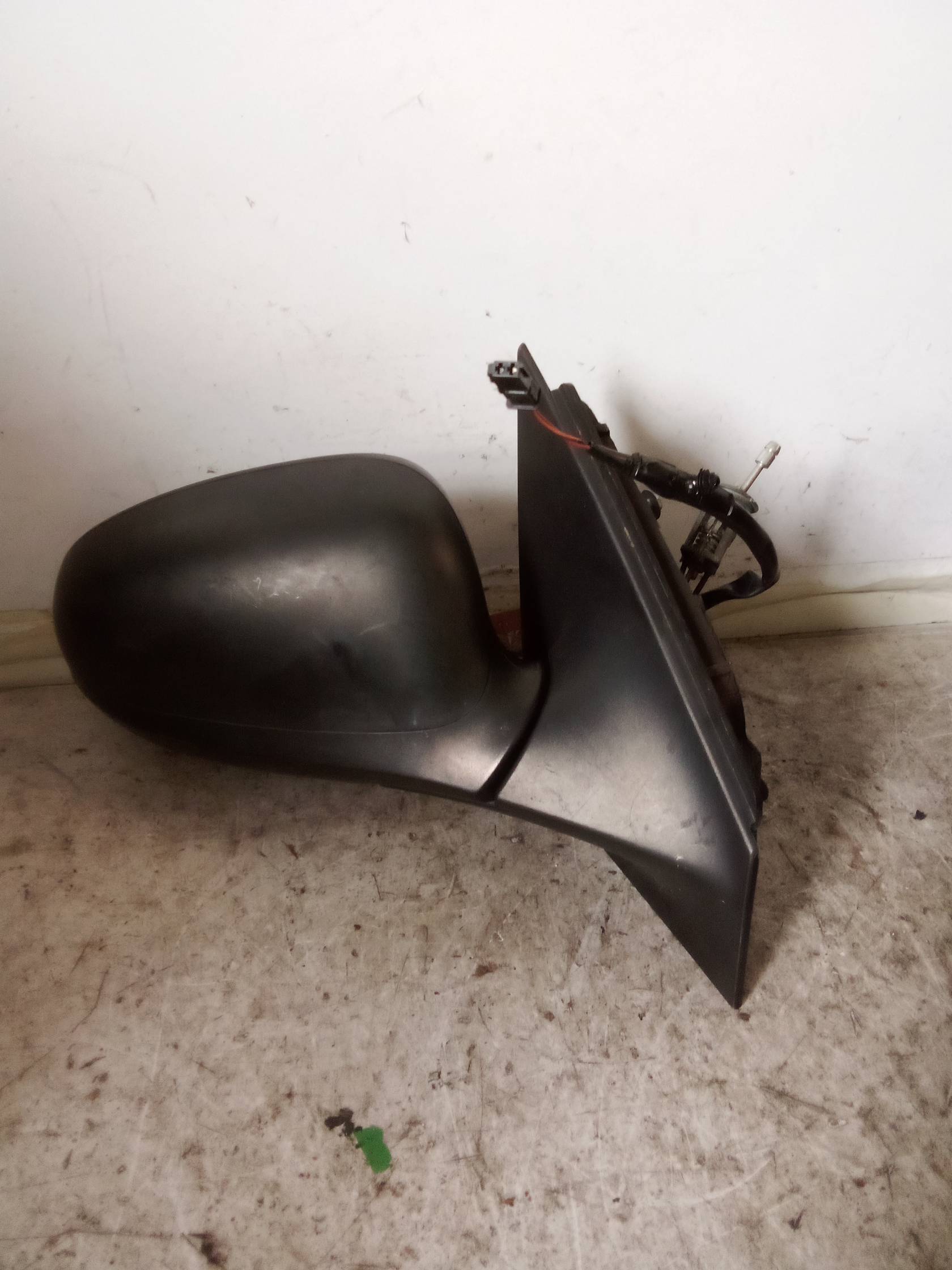 Retrovisore est. regolaz. elettr. dx.