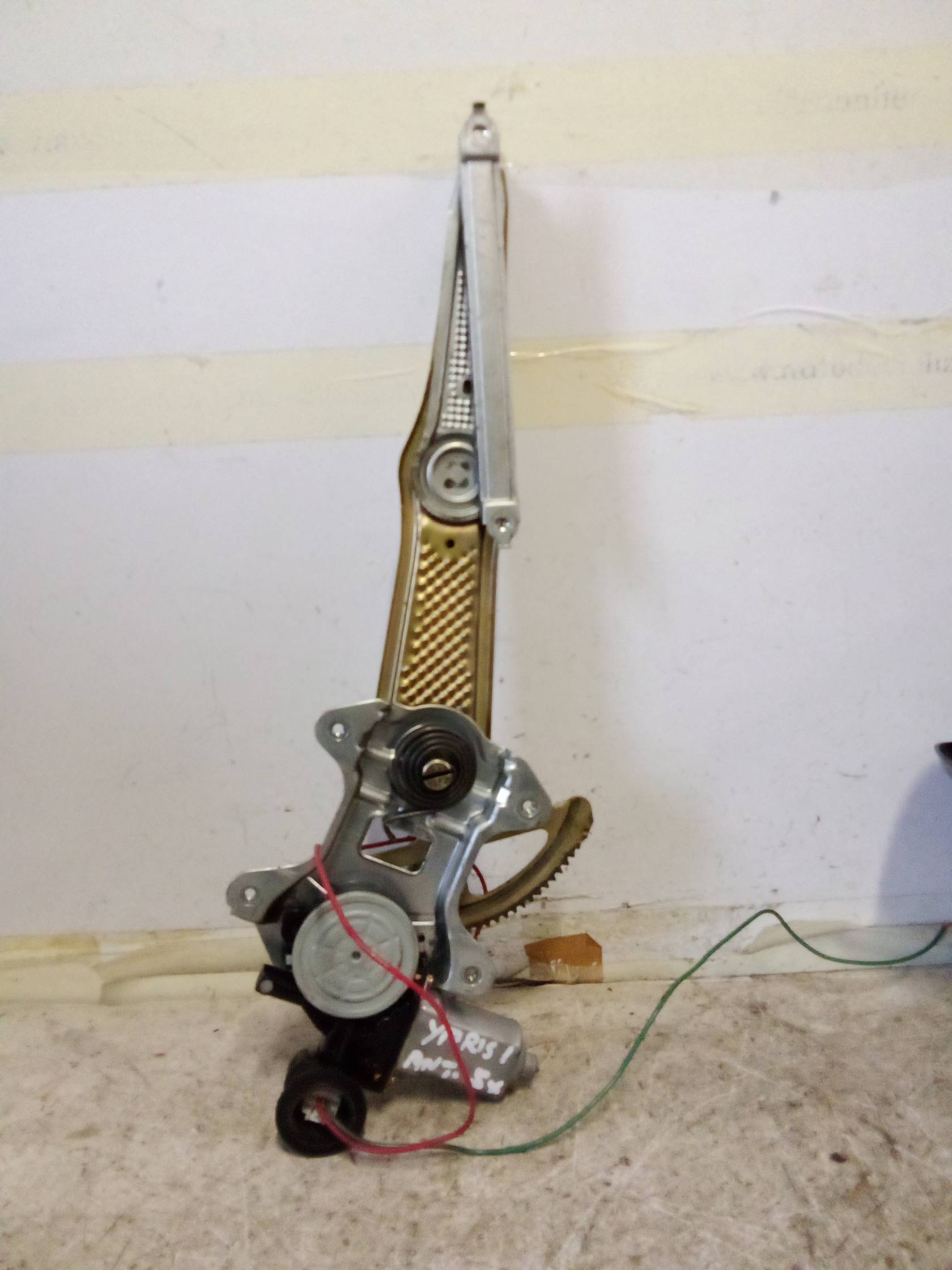 Alzacristallo elettr. porta ant. sx.