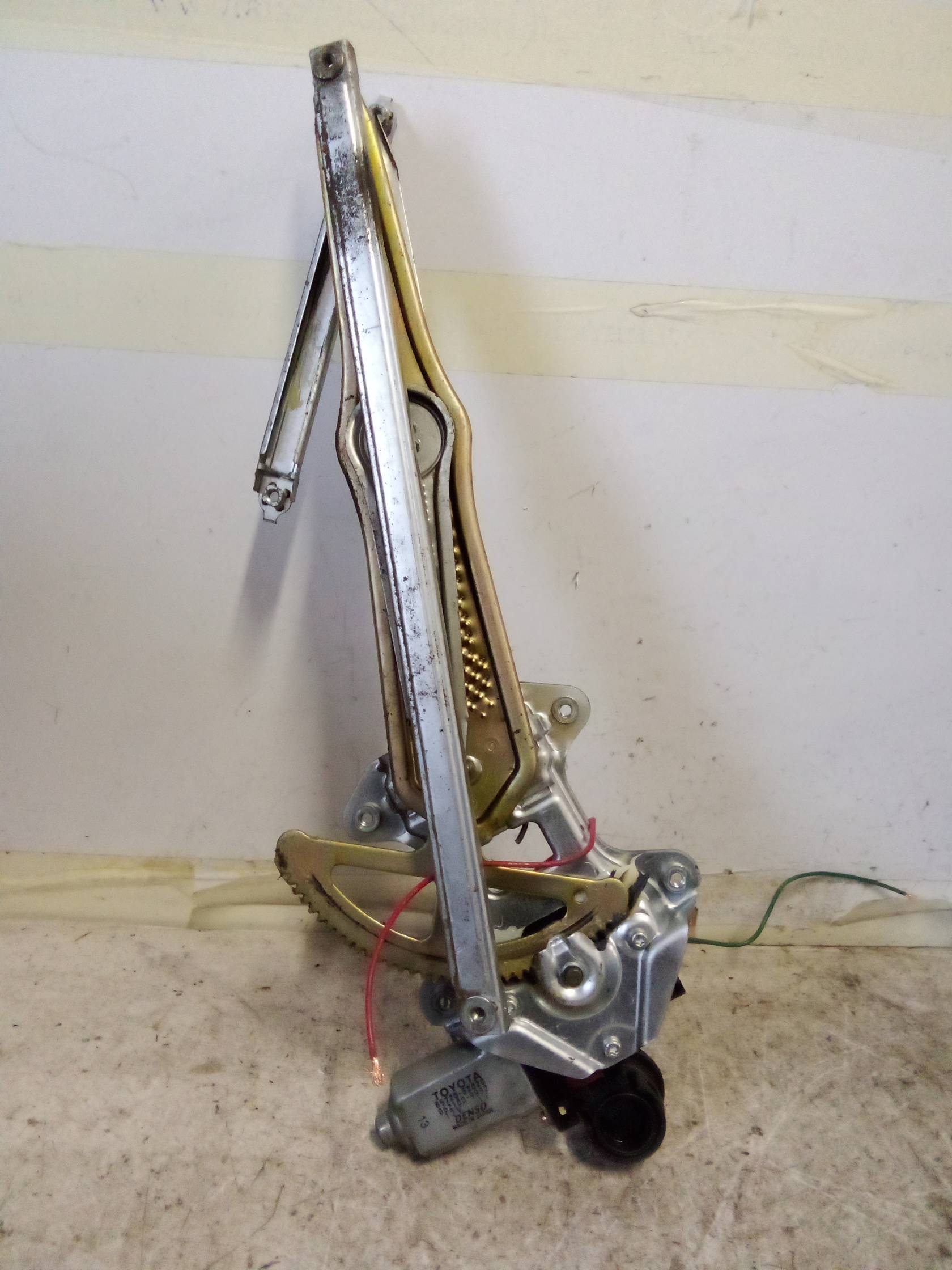 Alzacristallo elettr. porta ant. sx.