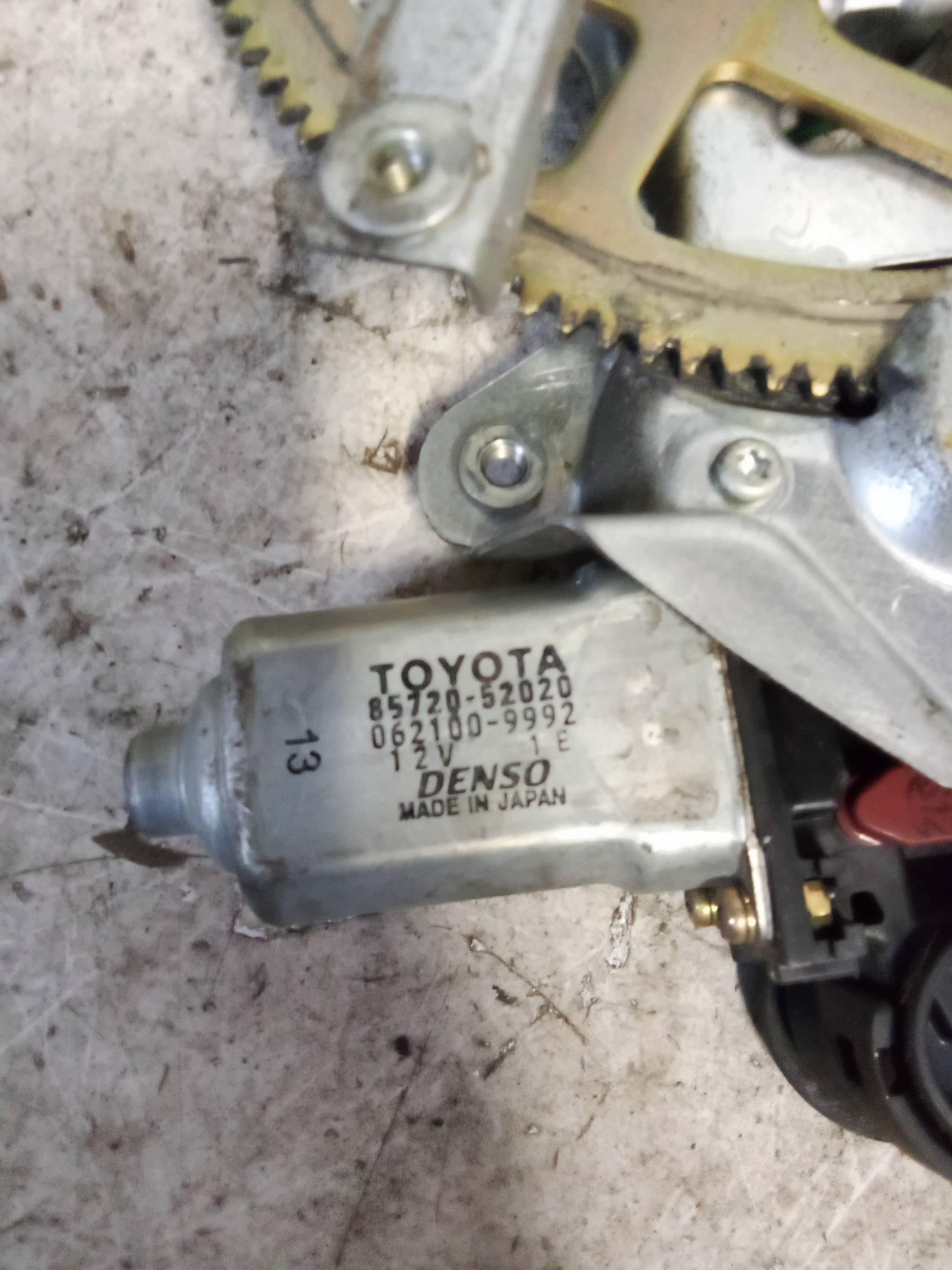 Alzacristallo elettr. porta ant. sx.