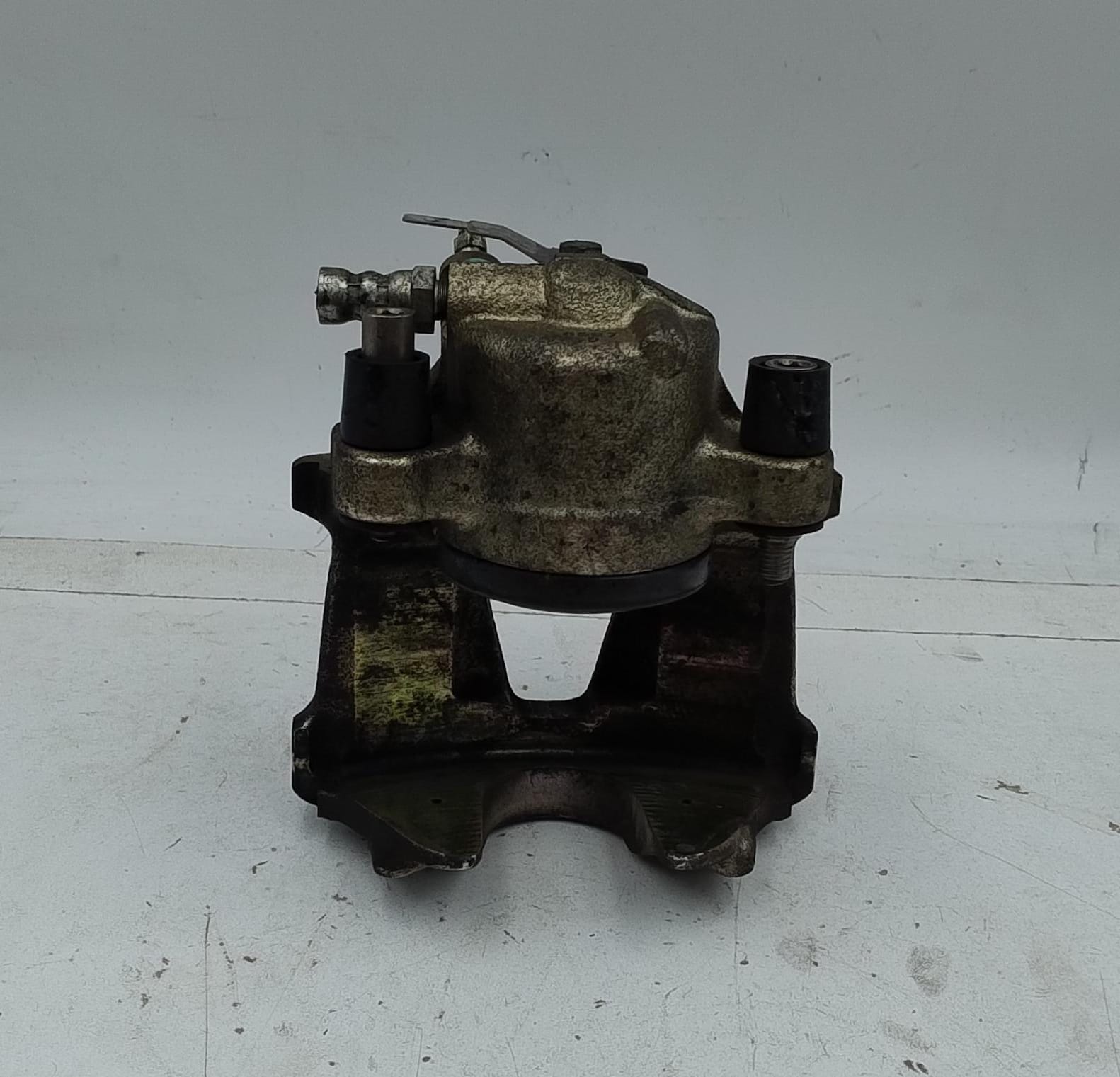 pinza freno anteriore sx.