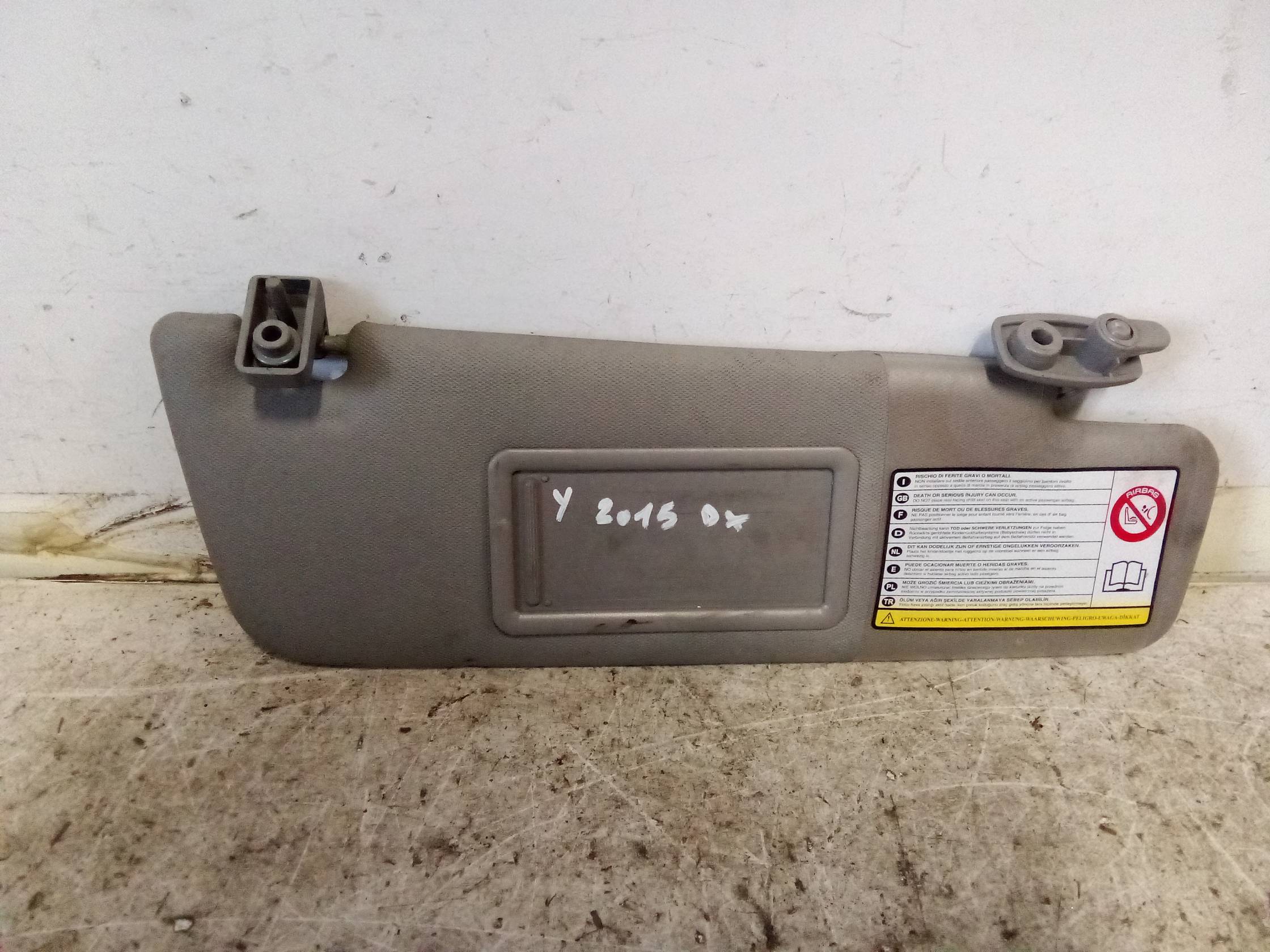 Aletta parasole parabrezza dx.