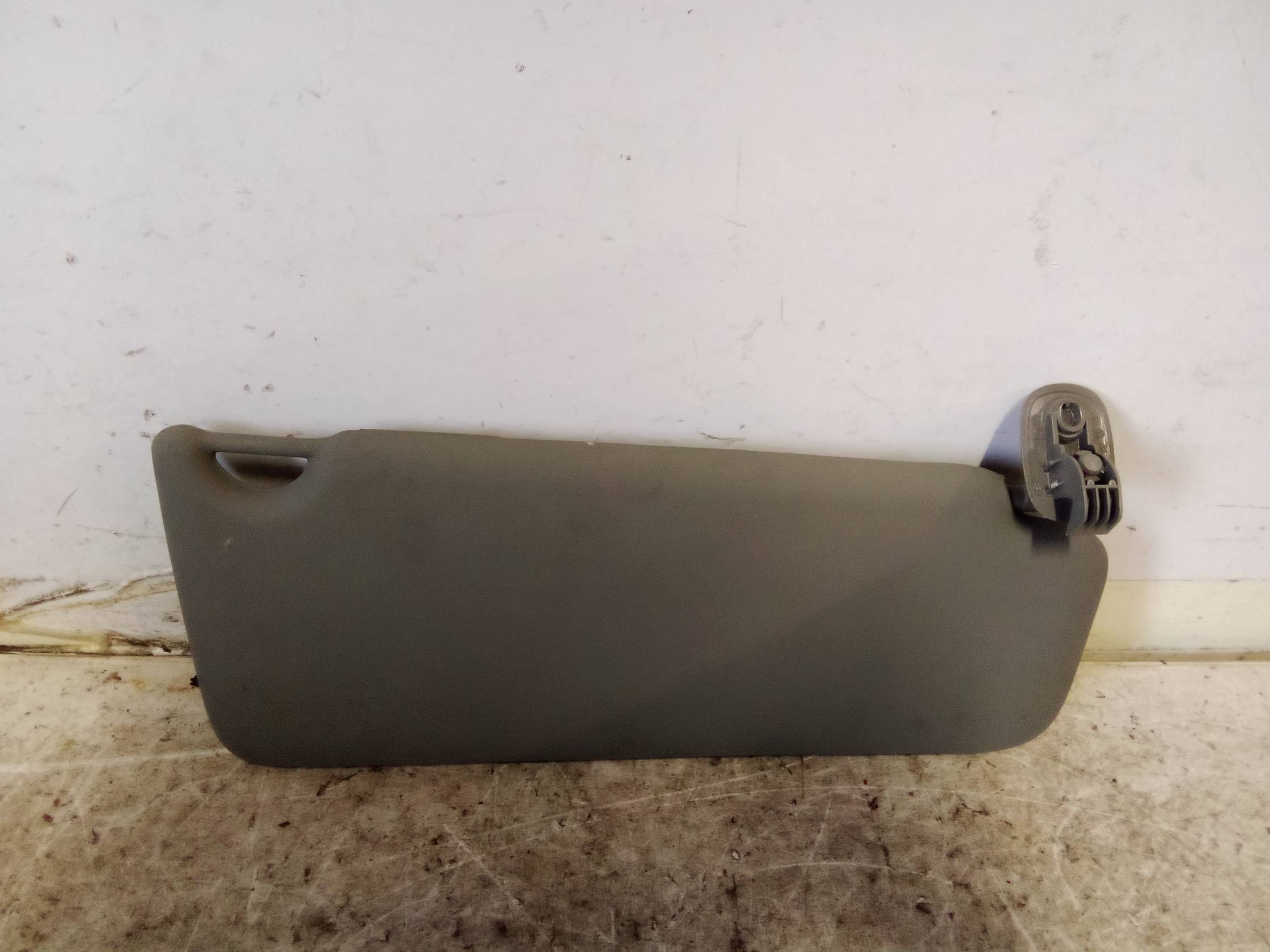 Aletta parasole parabrezza sx.