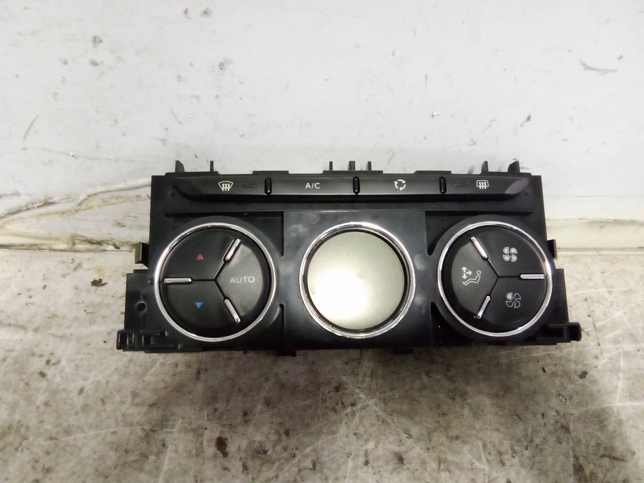 Blocco comando climatizzazione