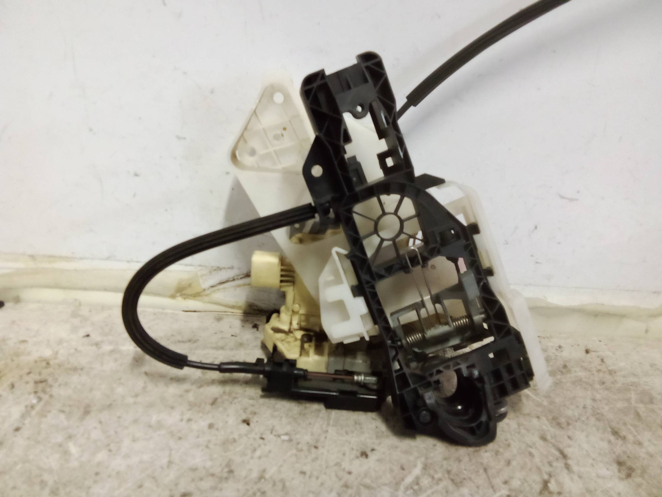 Serratura porta post. sx.