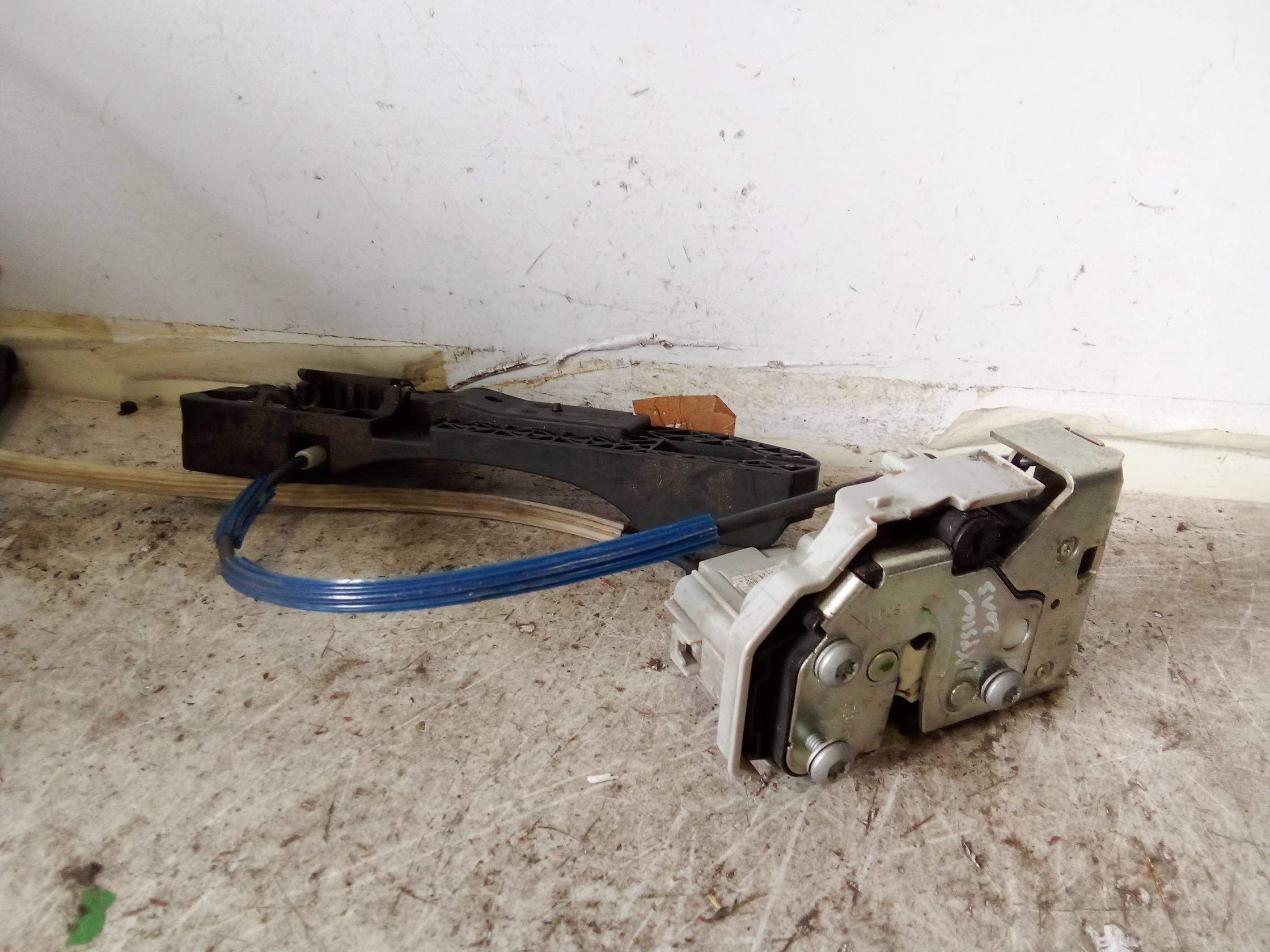 Serratura porta ant. dx.