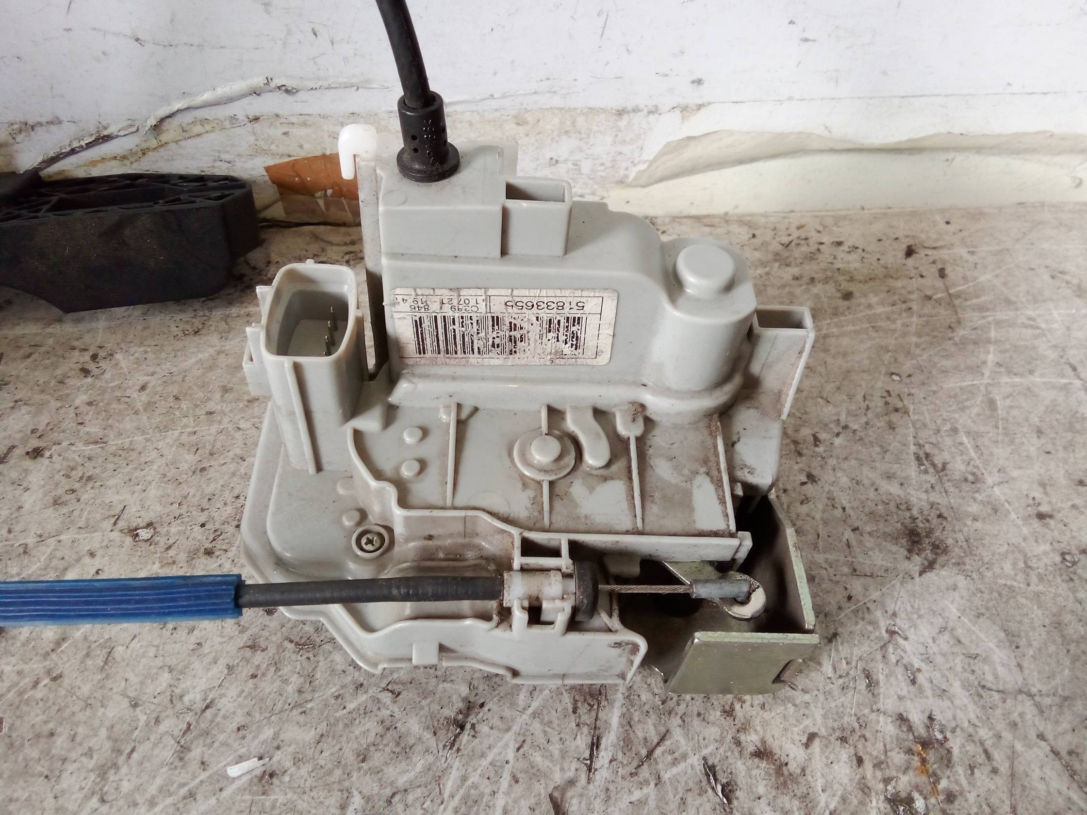 Serratura porta ant. dx.