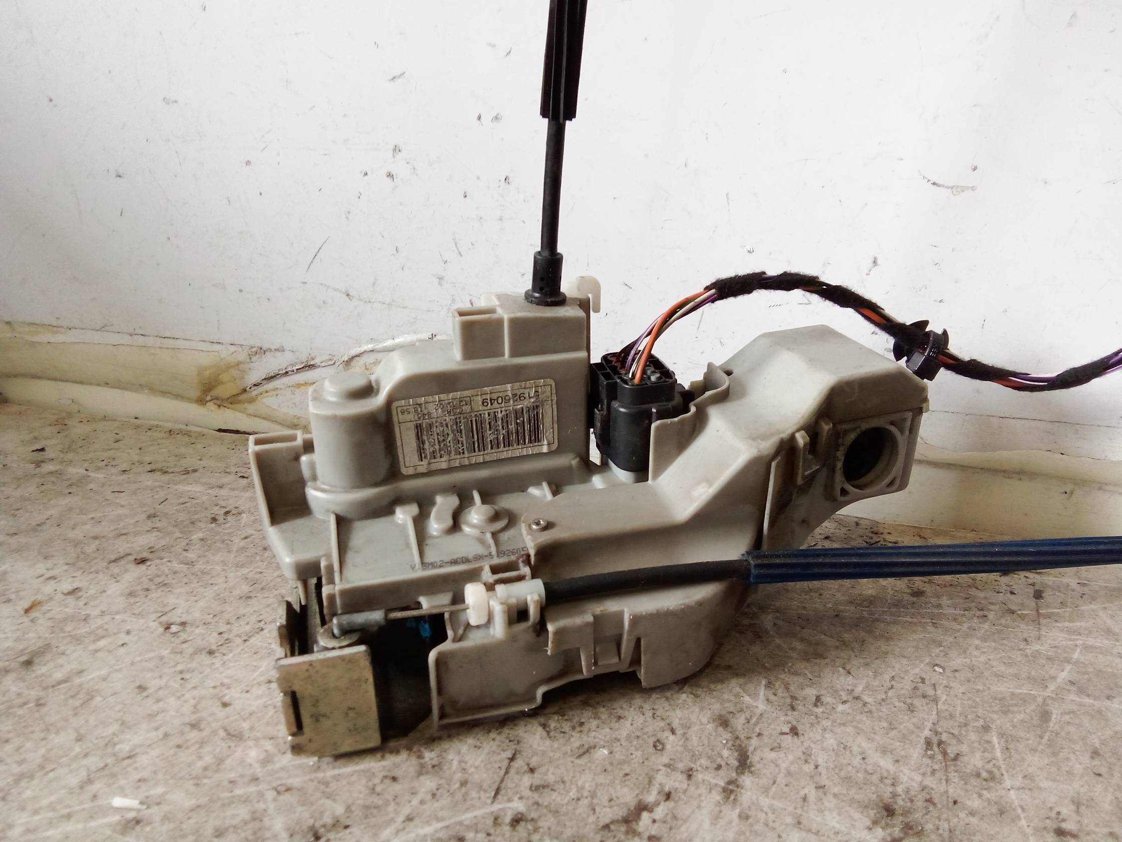 Serratura porta ant. sx.