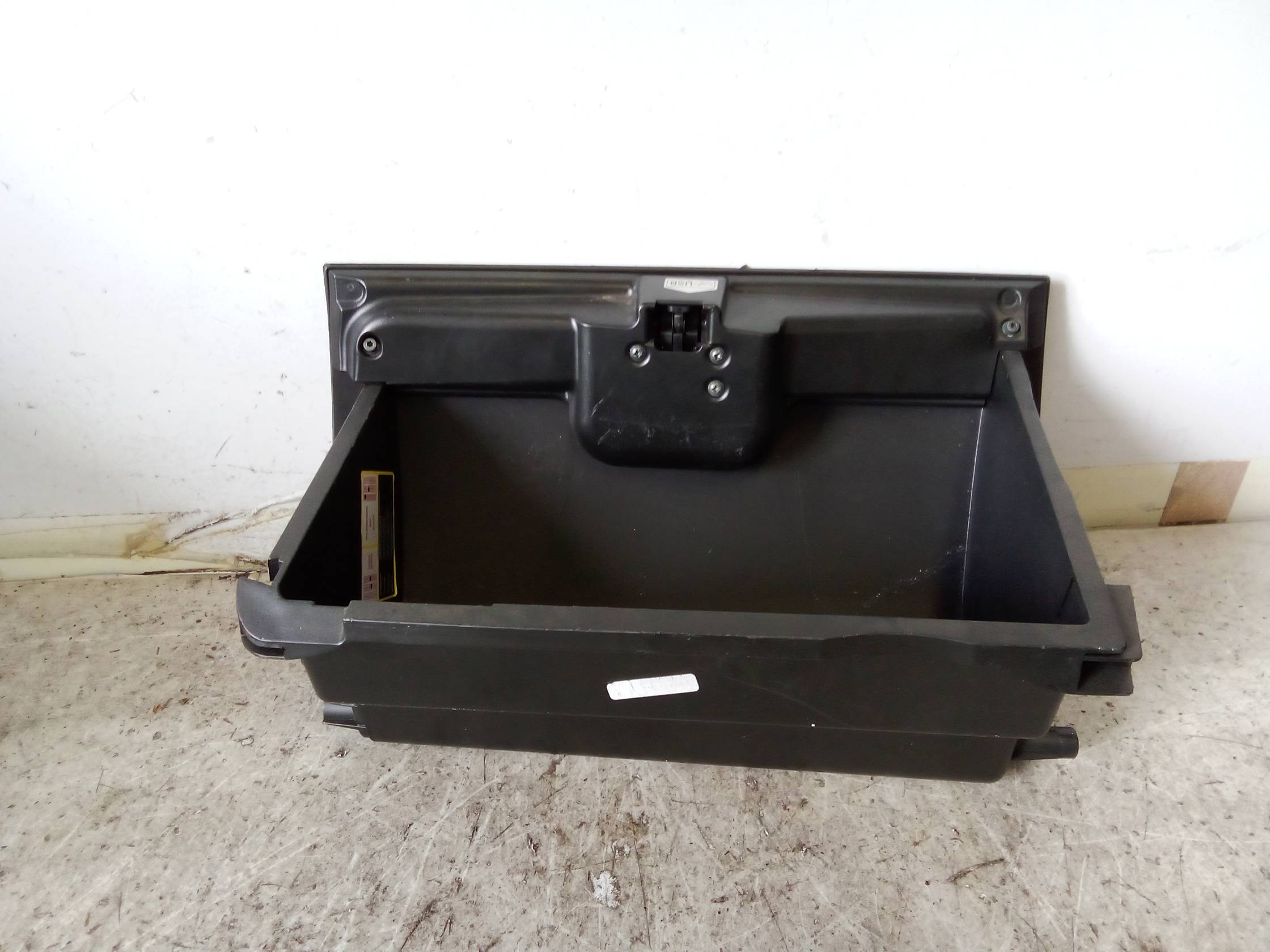 Cassetto portaoggetti centr. plancia