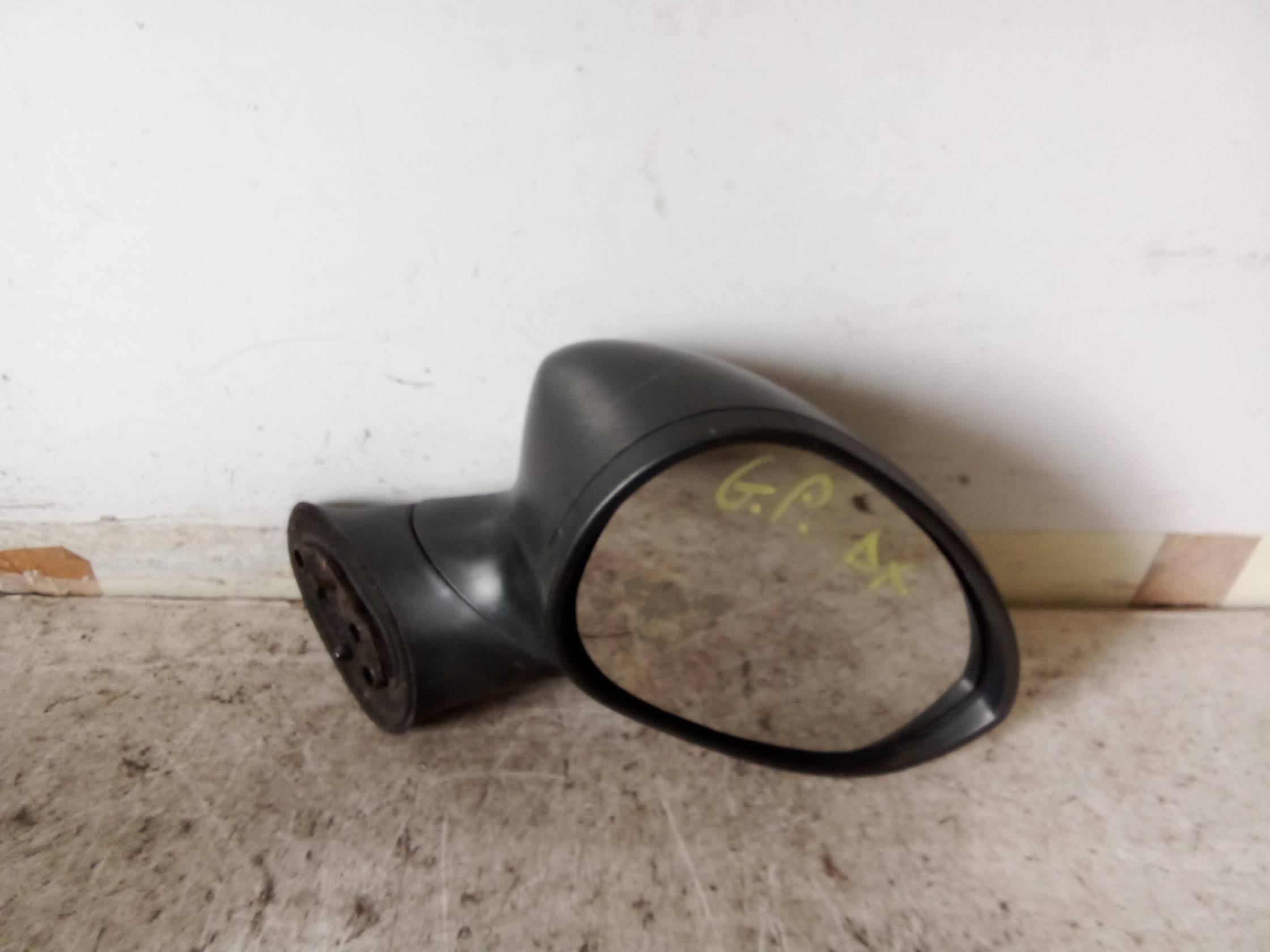 Retrovisore est. dx.