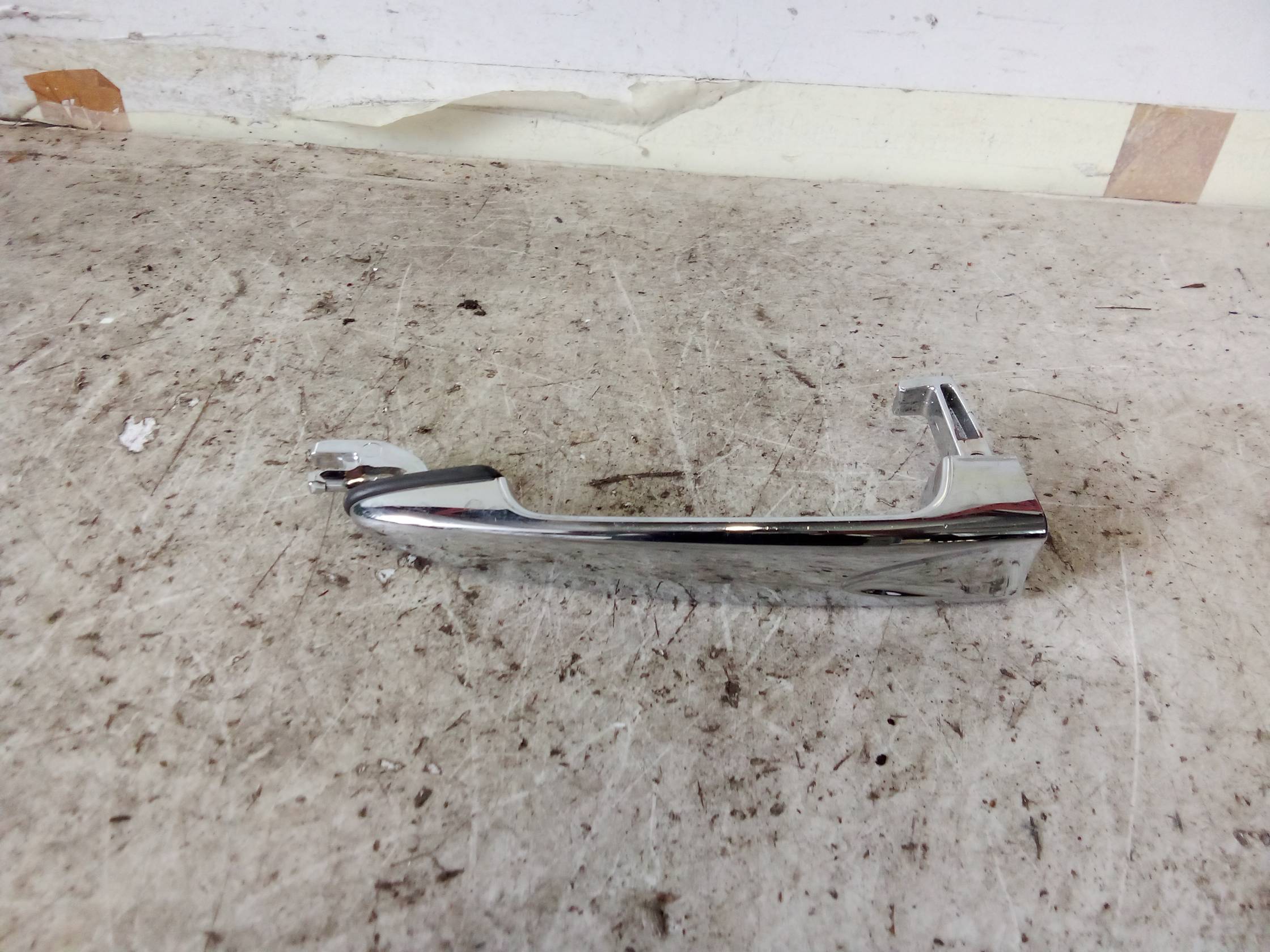 Maniglia porta ant. sx.