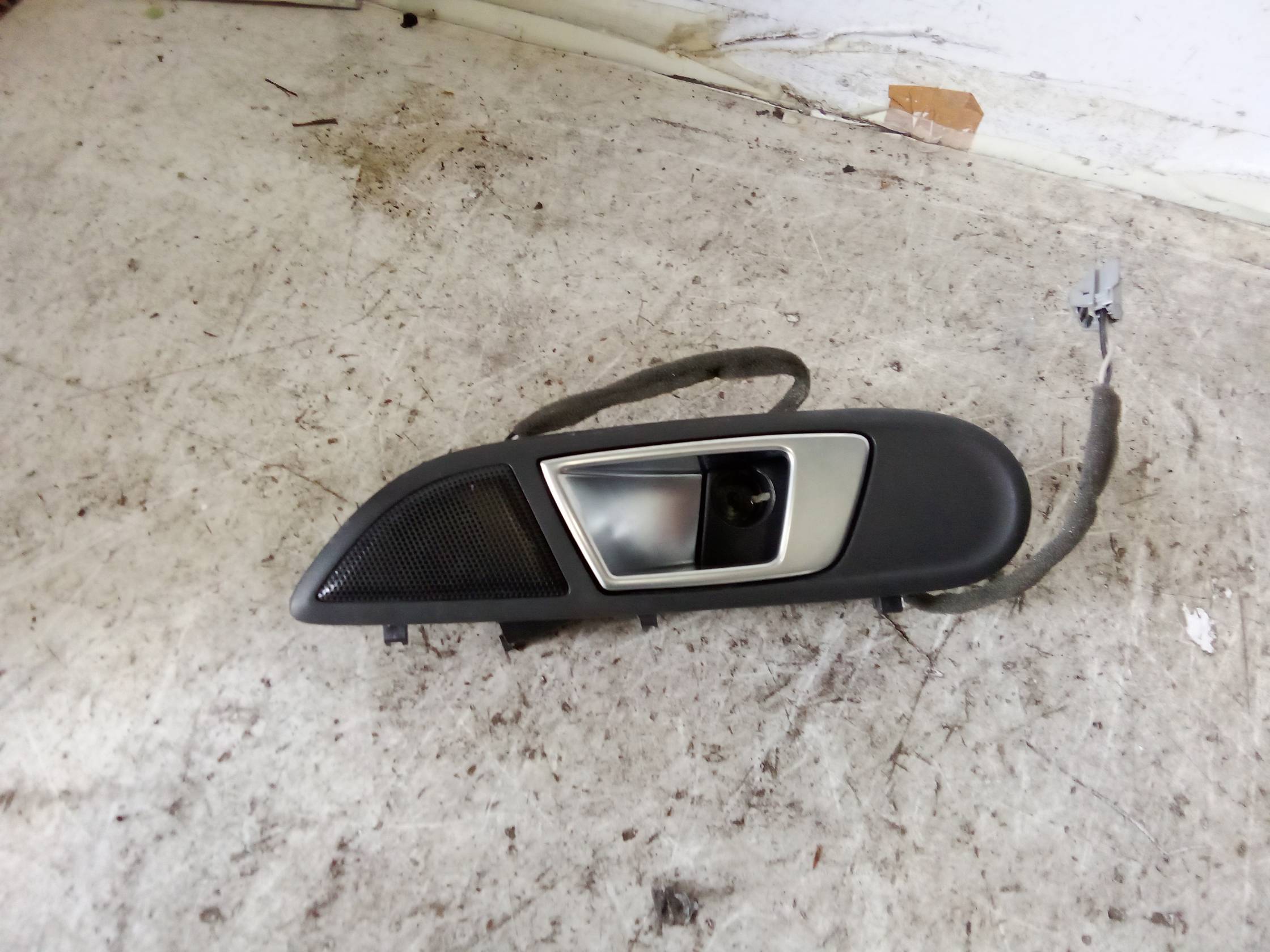 Maniglia int. apertura porta ant. sx.