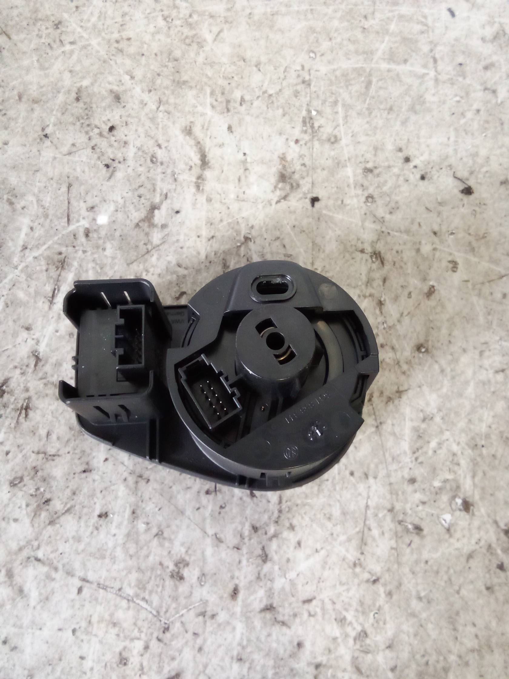 Interruttore blocco comando luci