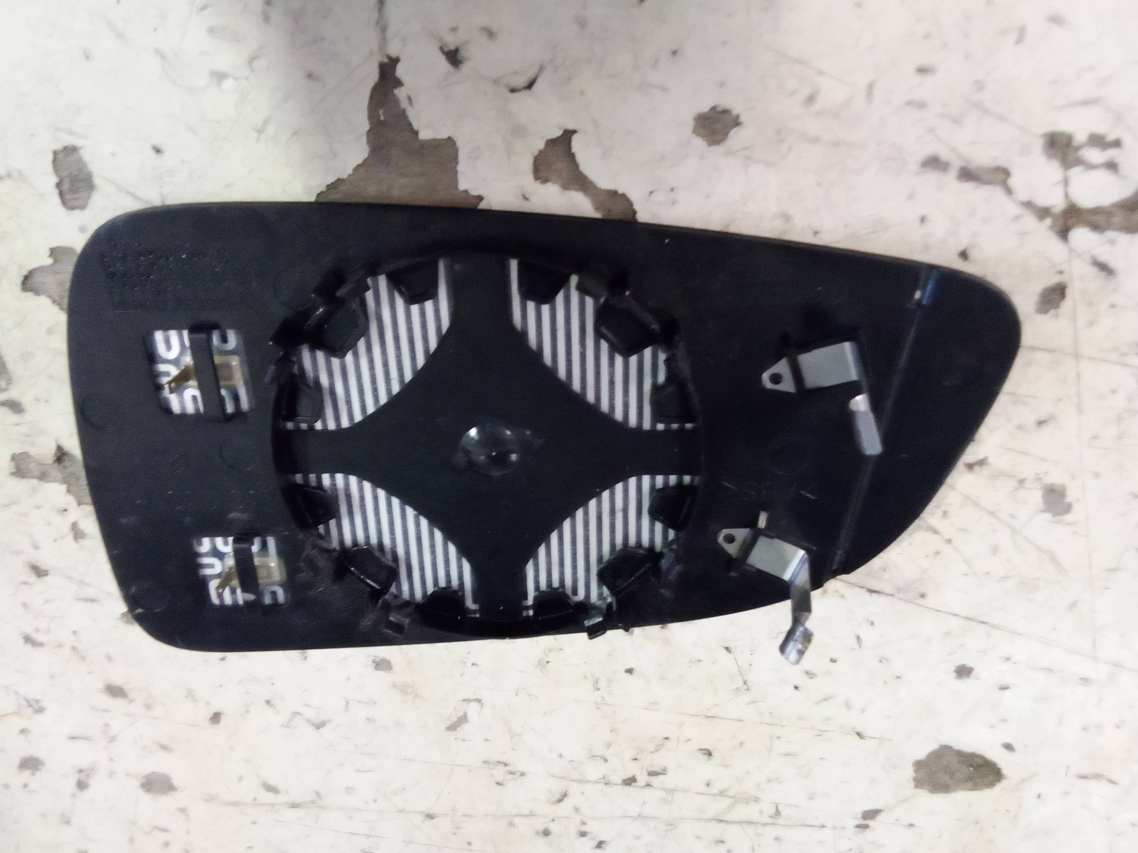 Cristallo retrovisore est. dx.