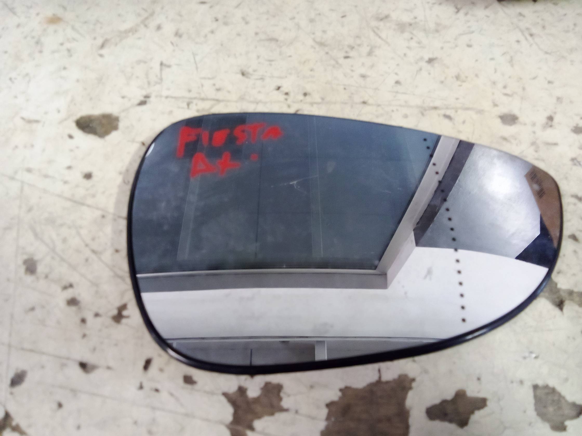 Cristallo retrovisore est. dx.