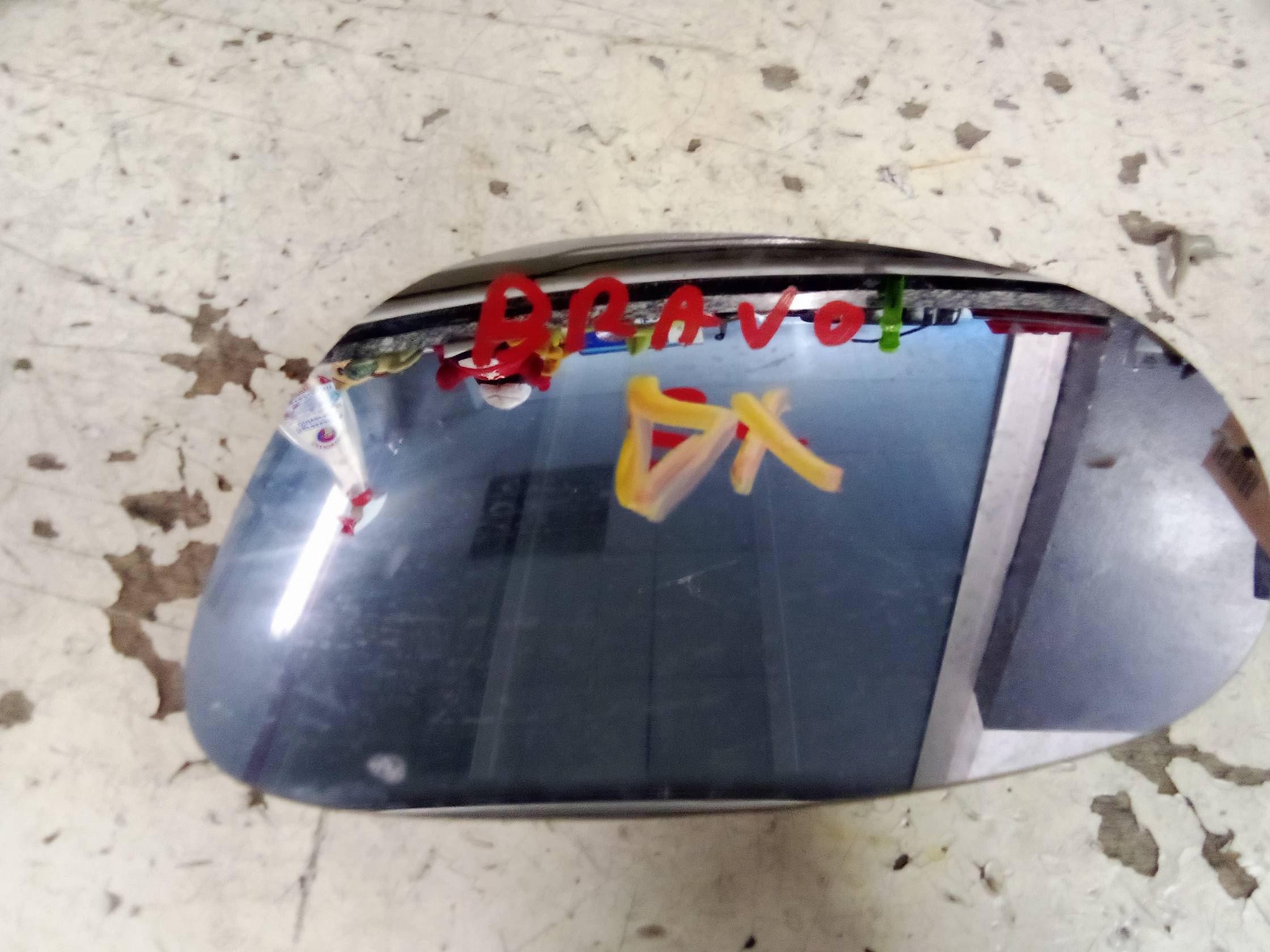 Cristallo retrovisore est. dx.