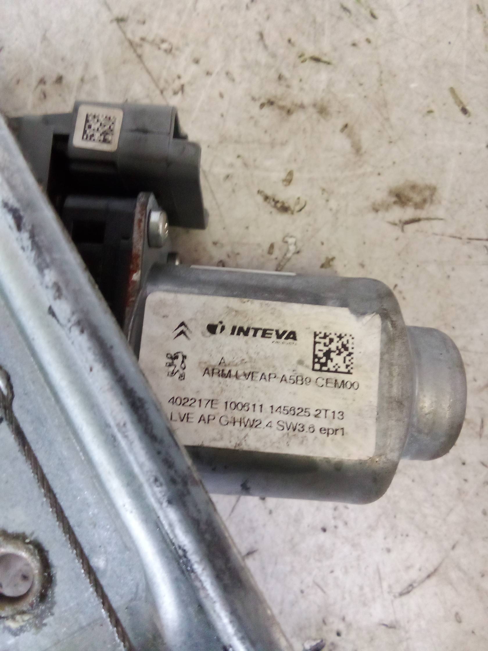 Alzacristallo elettr. porta ant. sx.