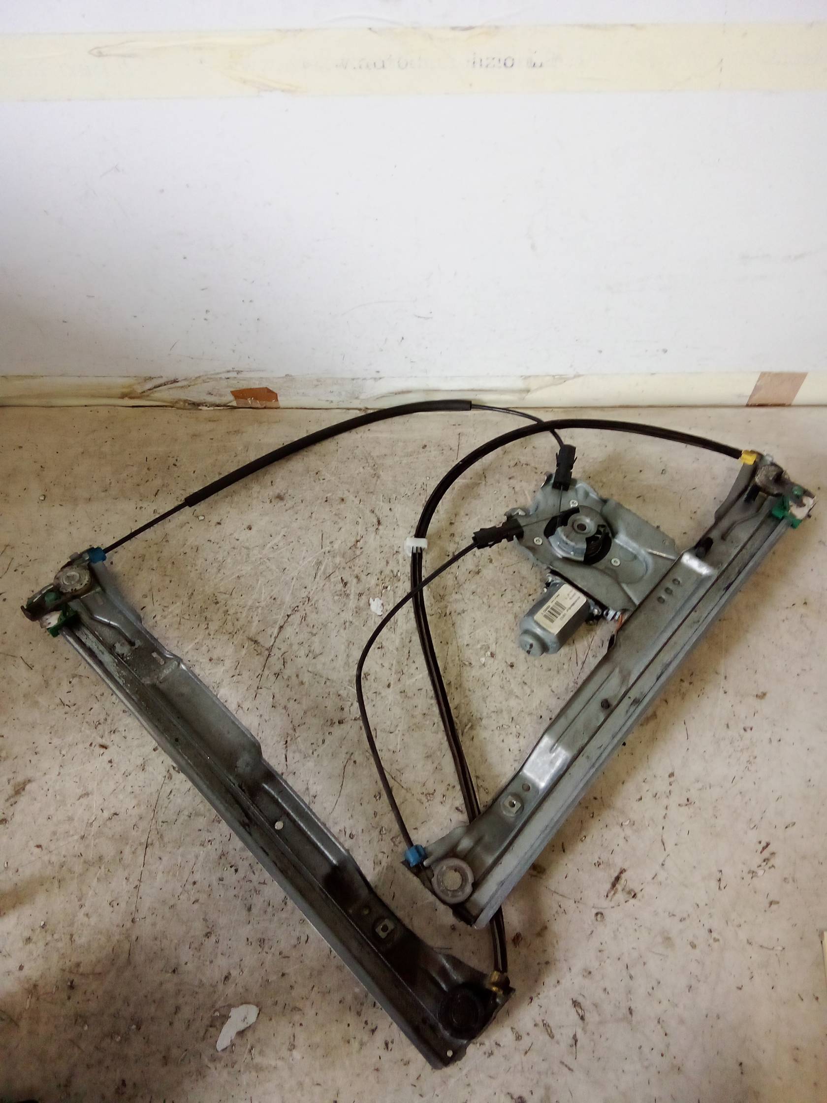 Alzacristallo elettr. porta ant. dx. Alzacristallo elettr. porta ant. dx.