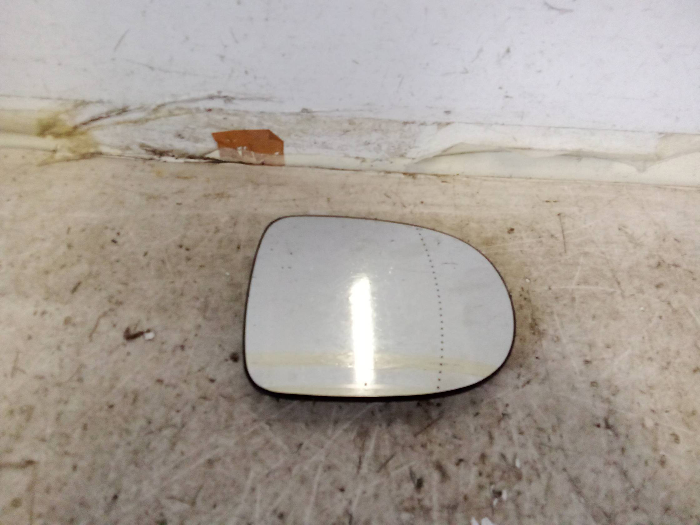 Cristallo retrovisore est. dx.