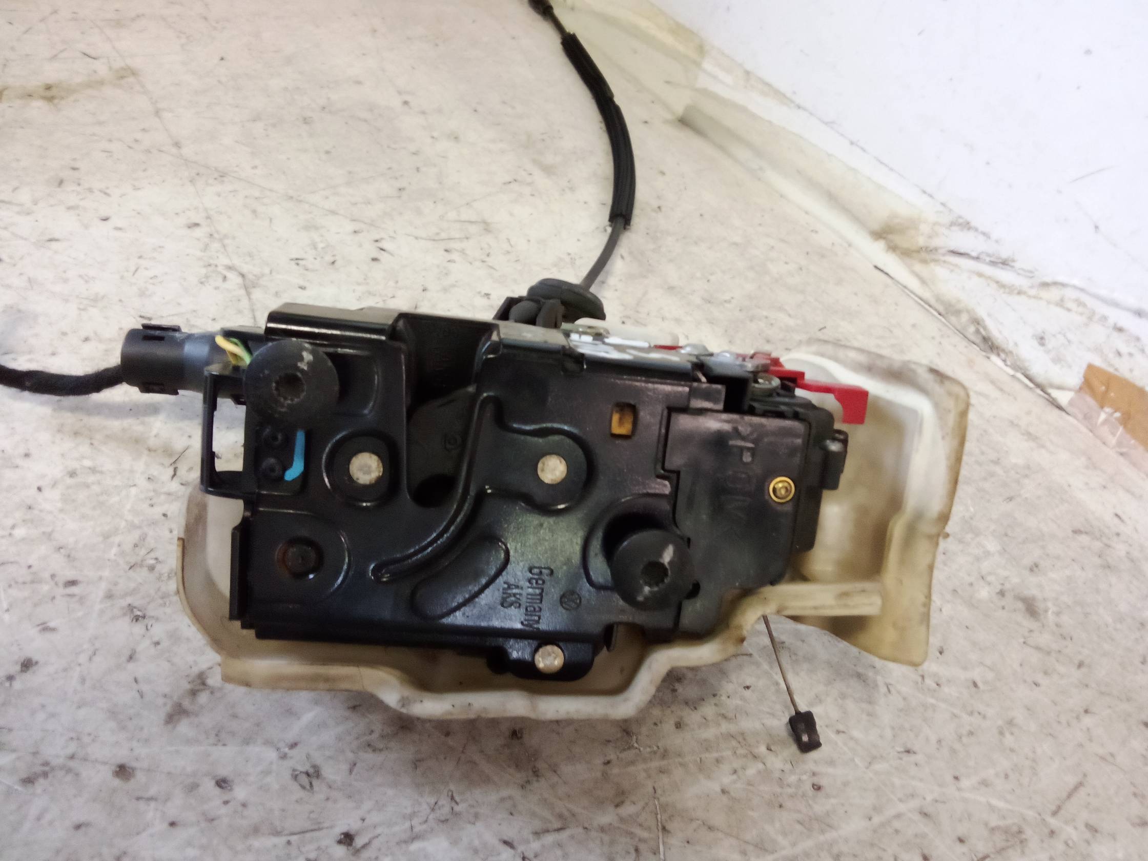 Serratura porta ant. dx.