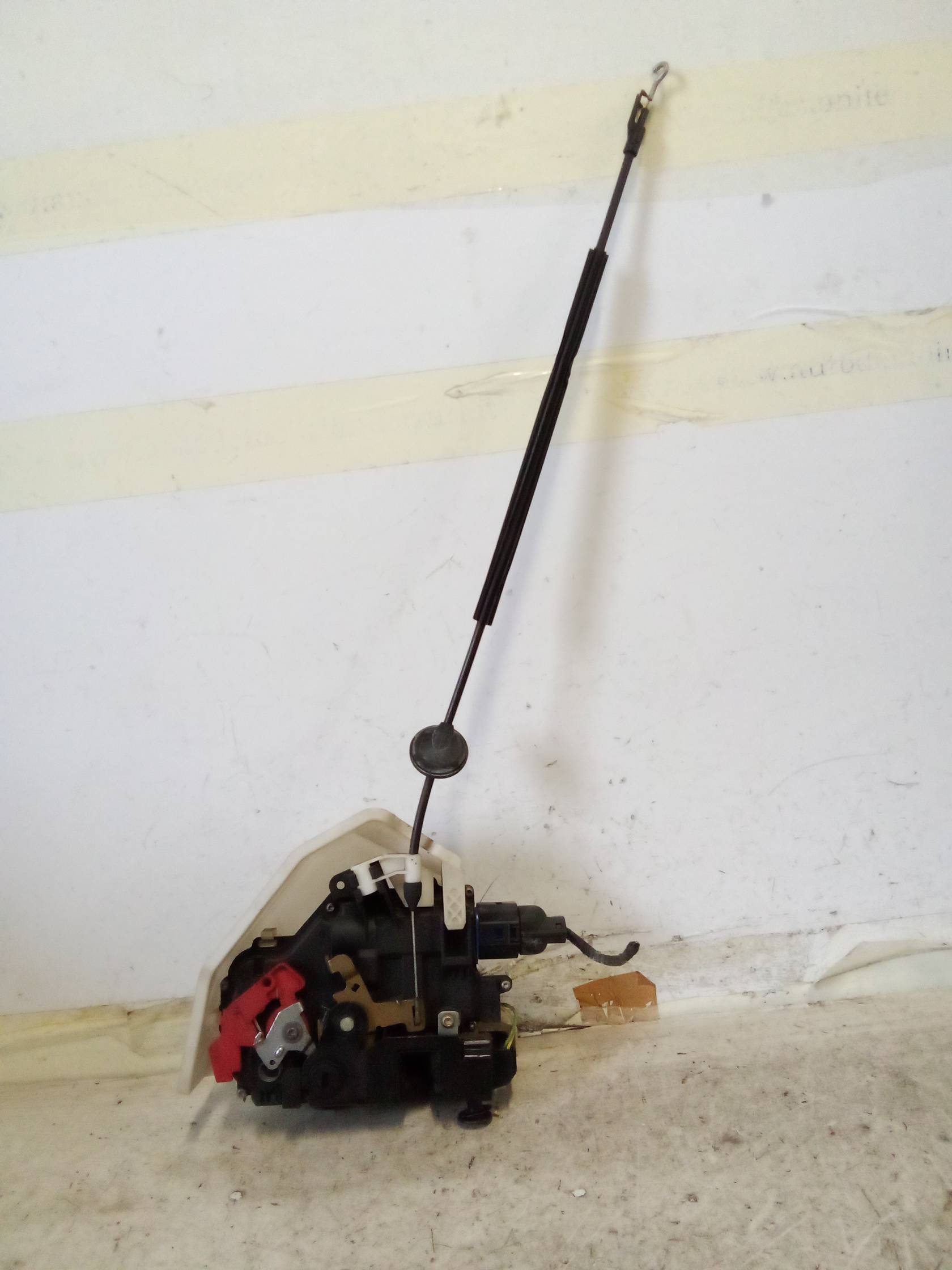 Serratura porta post. sx.