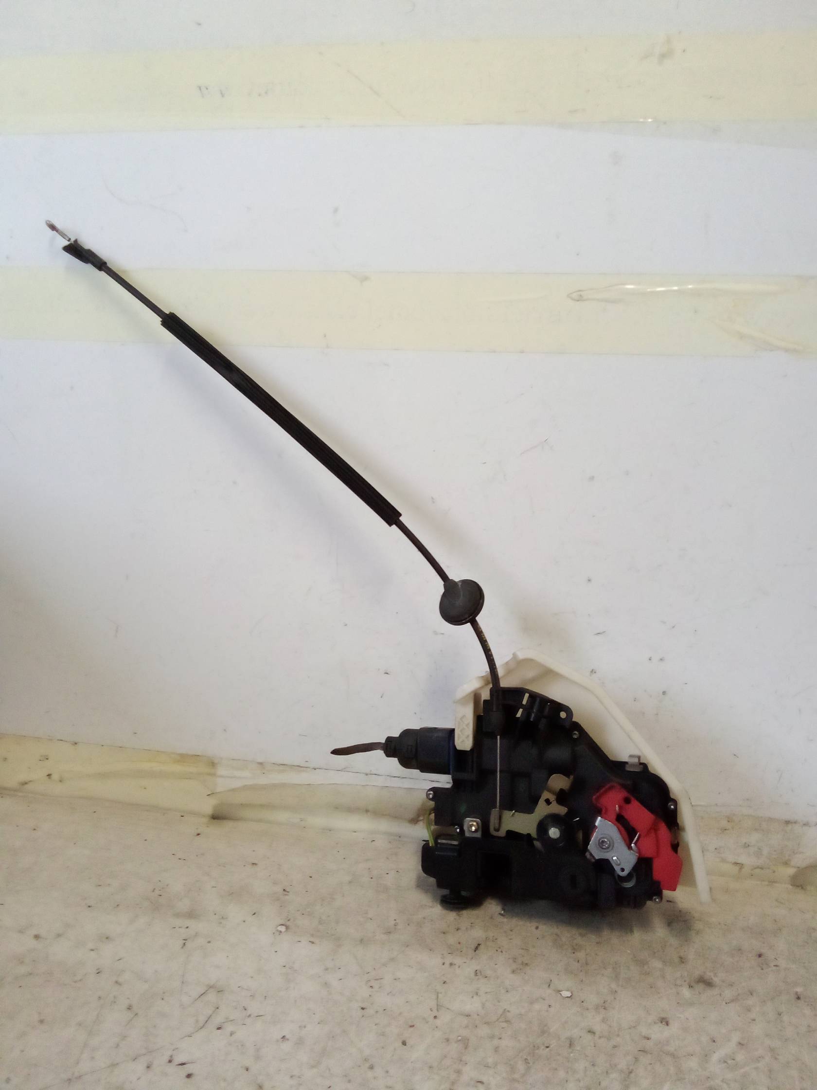 Serratura porta post. dx.