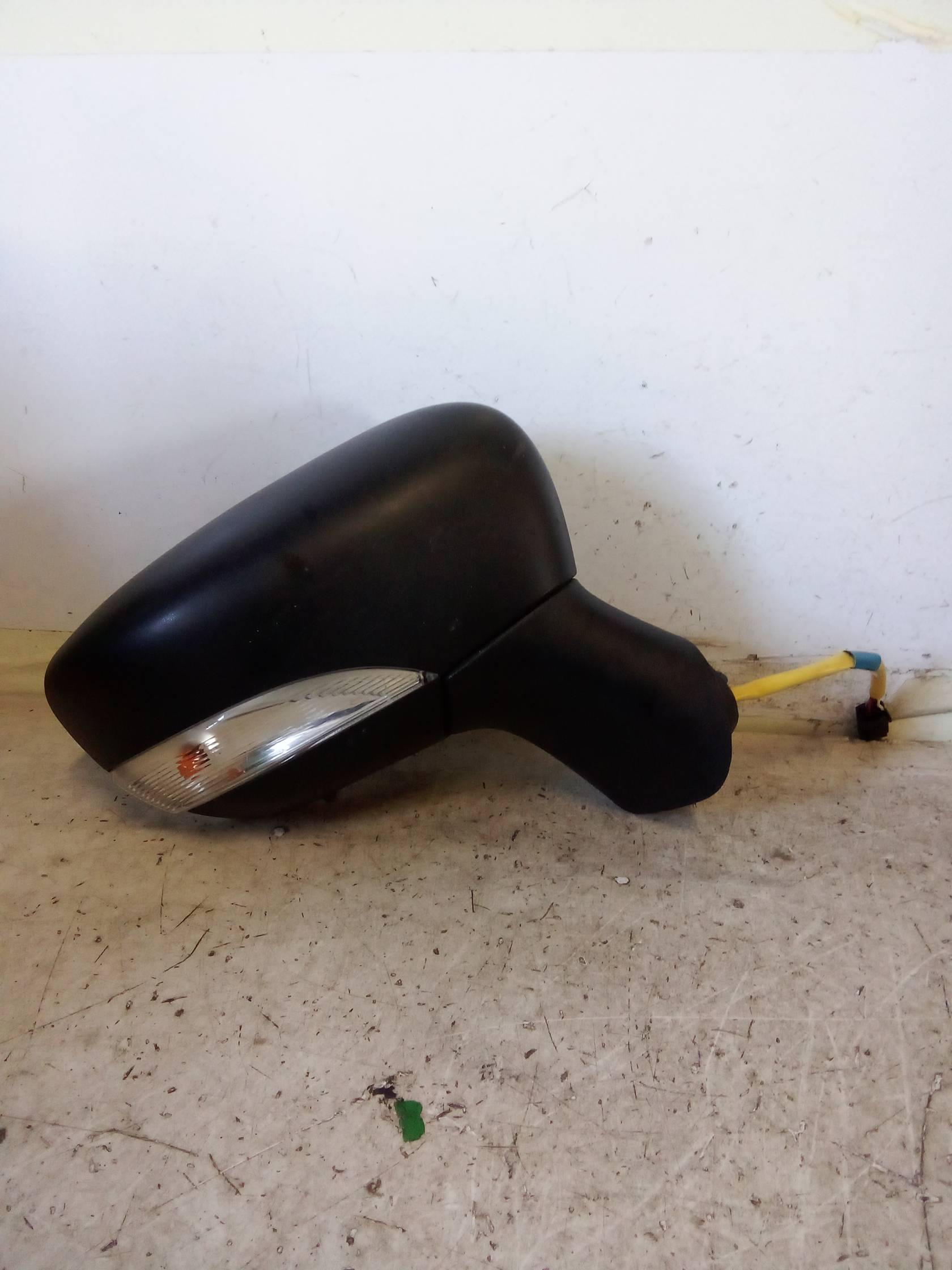 Retrovisore est. regolaz. elettr. dx.