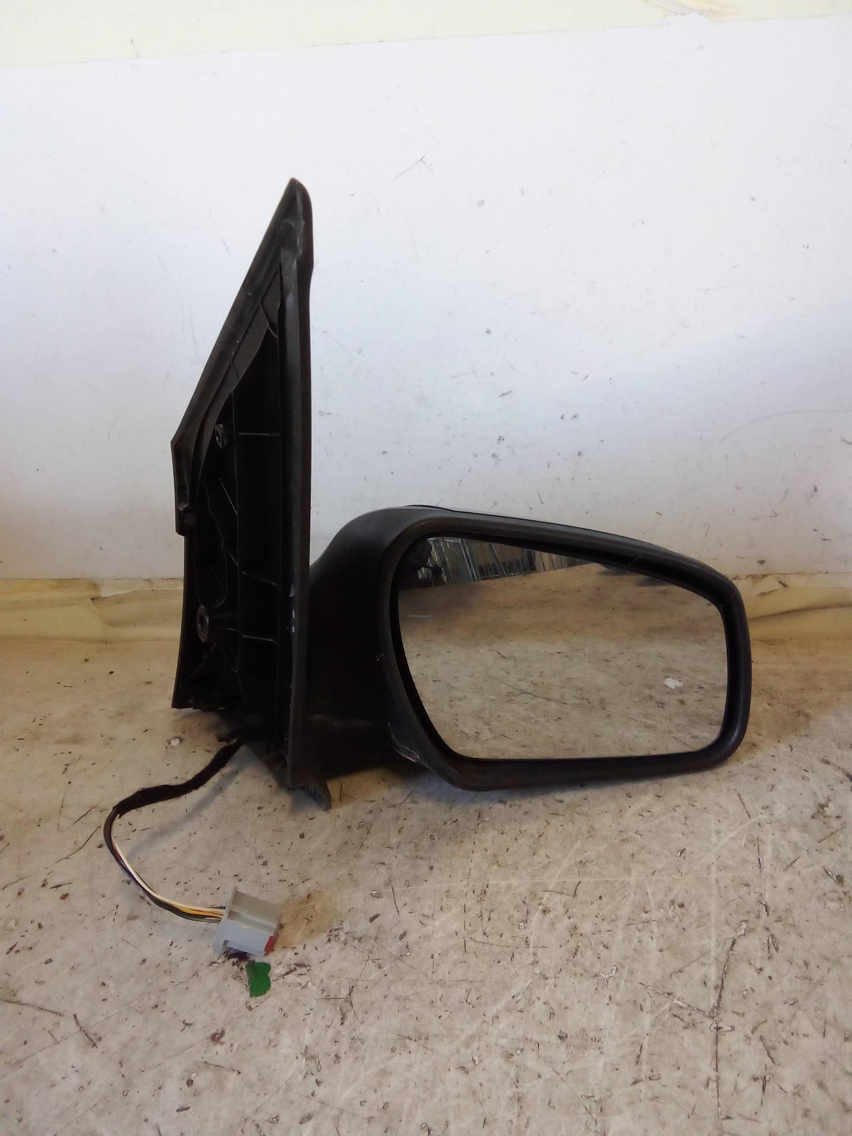 Retrovisore est. regolaz. elettr. dx.