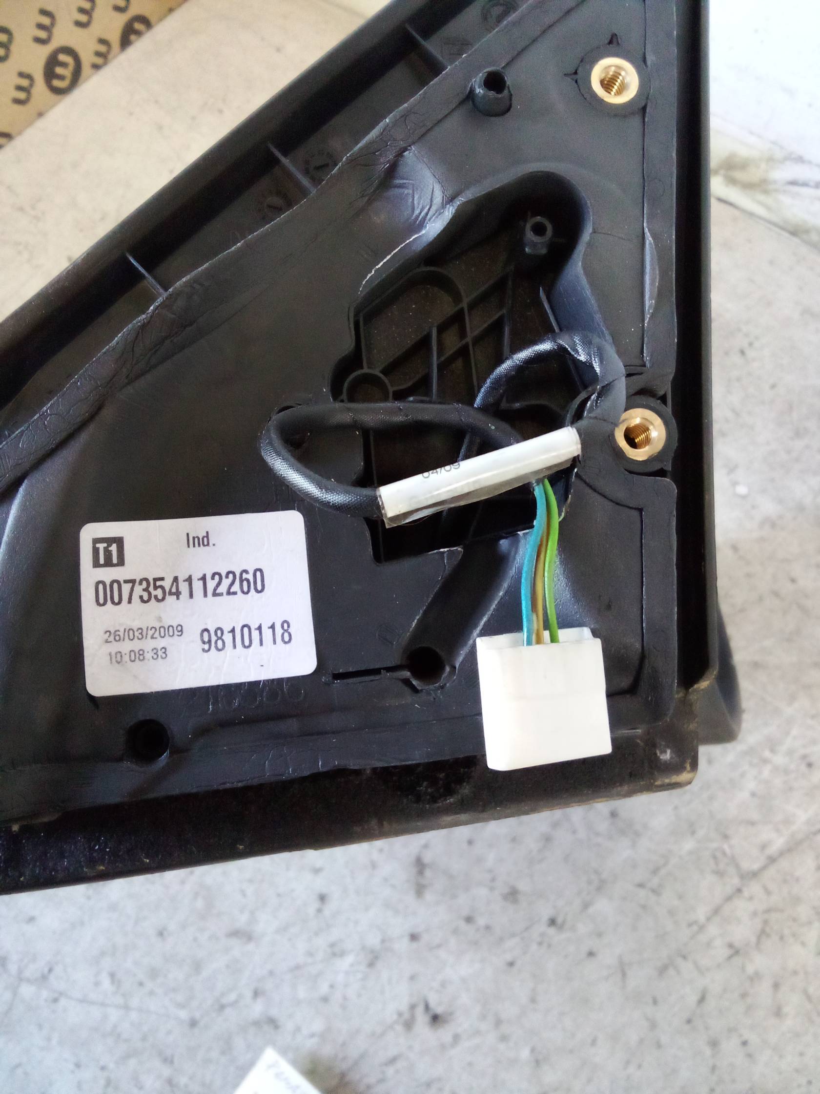 Retrovisore est. dx.