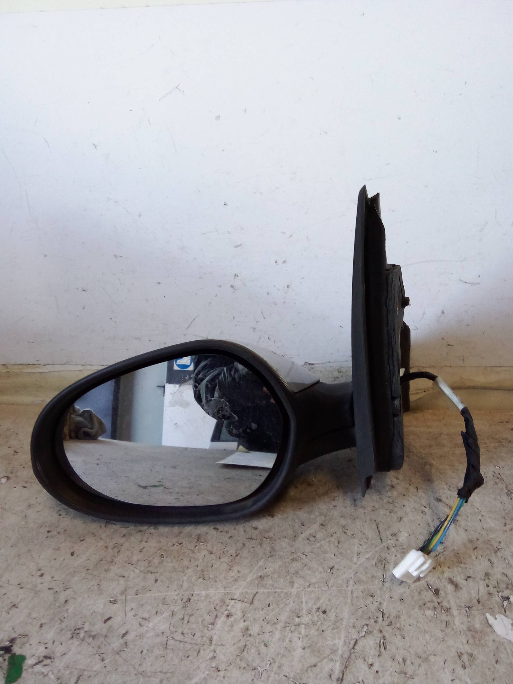 Retrovisore est. regolaz. elettr. sx.